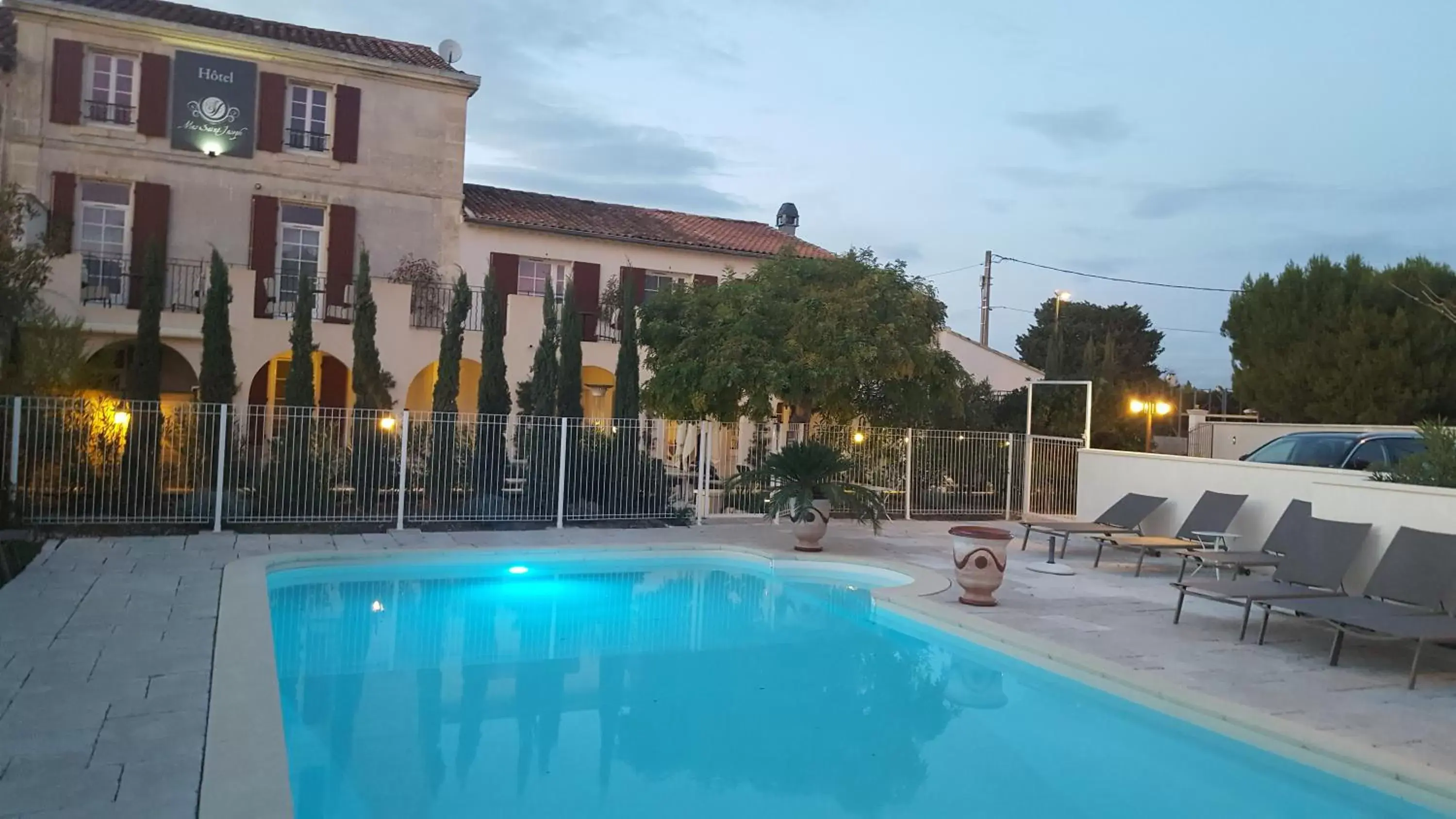 Property building, Swimming Pool in Hotel Le Mas Saint Joseph Property building, Swimming Pool in Hotel Le Mas Saint Joseph
