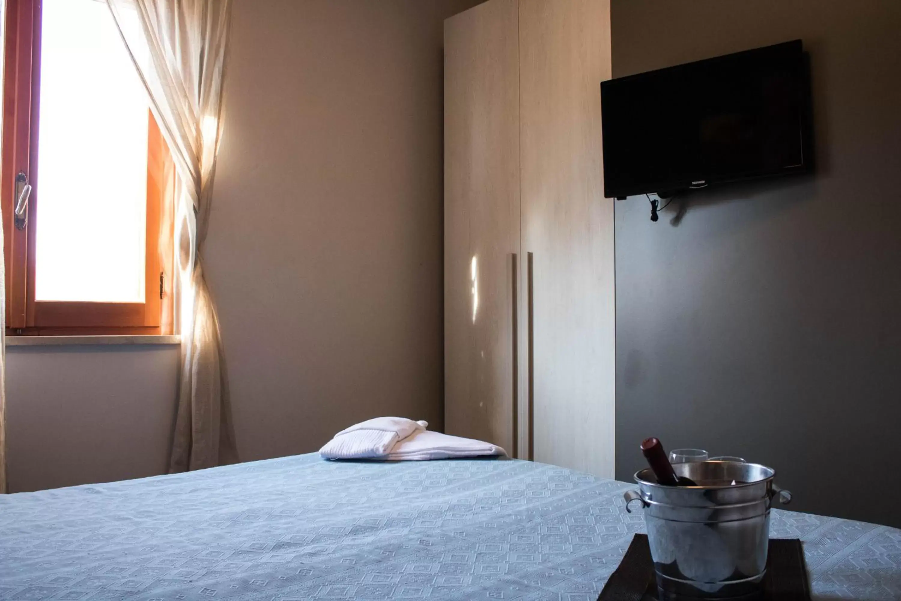 Double Room (1 Adult) in Le Querce Hotel Double Room (1 Adult) in Le Querce Hotel