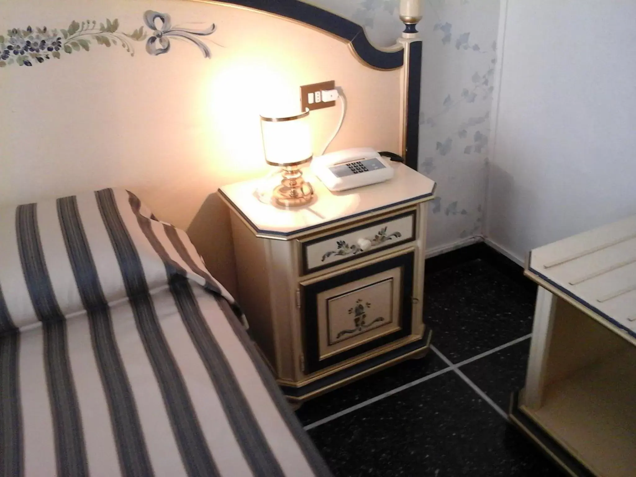 Double or Twin Room in Hotel Morchio Mhotelsgroup Double or Twin Room in Hotel Morchio Mhotelsgroup