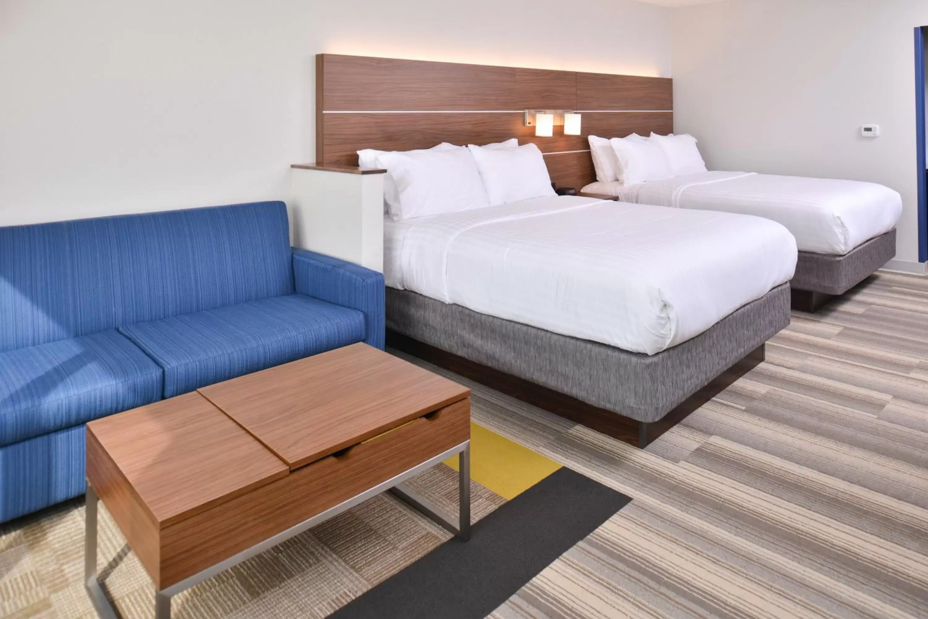 Queen Suite with Two Queen Beds - Communications Accessible in Holiday Inn Express & Suites Omaha Airport by IHG Queen Suite with Two Queen Beds - Communications Accessible in Holiday Inn Express & Suites Omaha Airport by IHG