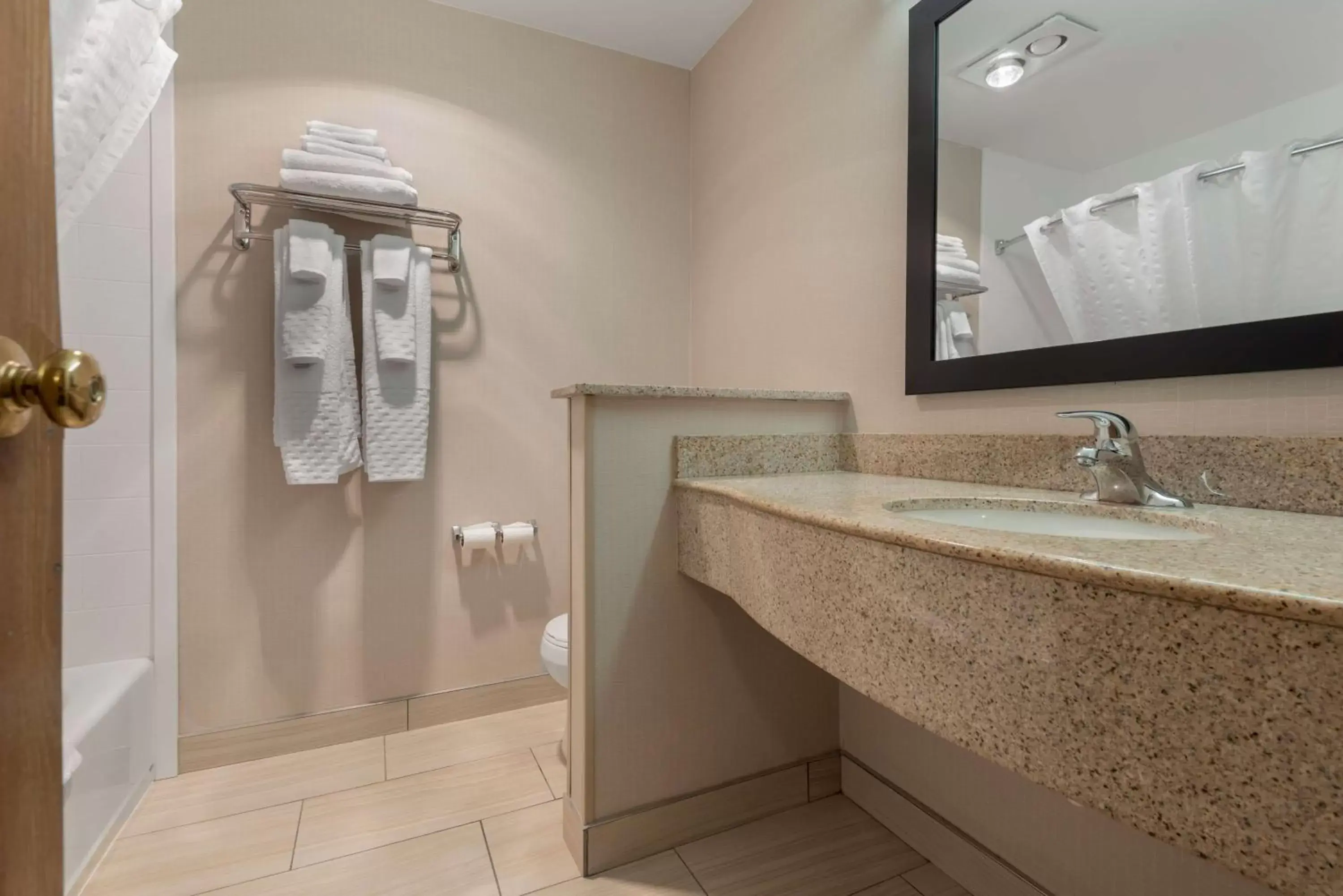 King Room - Non-Smoking with Fireplace in Best Western University Inn King Room - Non-Smoking with Fireplace in Best Western University Inn