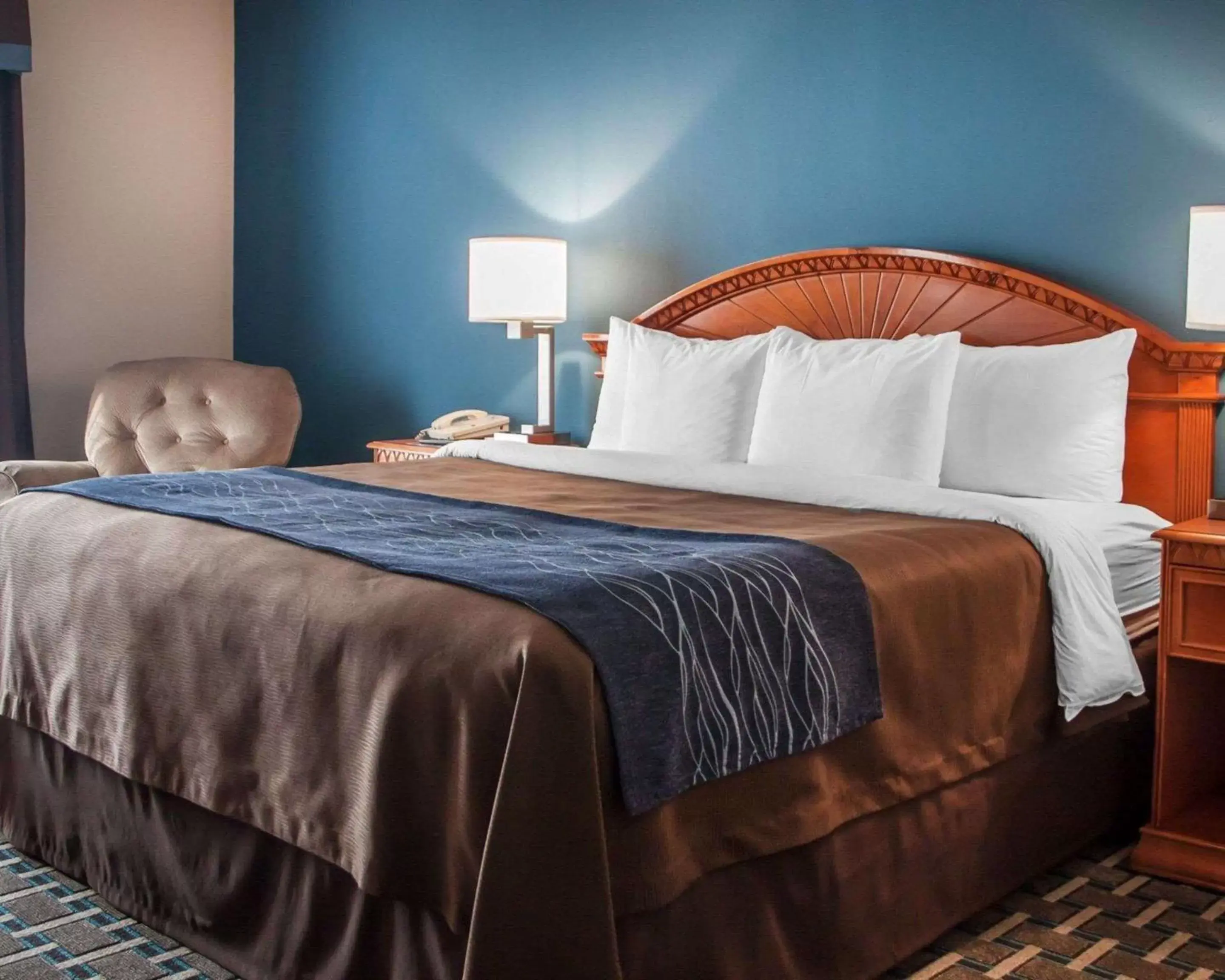 King Room - Accessible/Non-Smoking in Holiday Inn Express & Suites Weatherford by IHG King Room - Accessible/Non-Smoking in Holiday Inn Express & Suites Weatherford by IHG