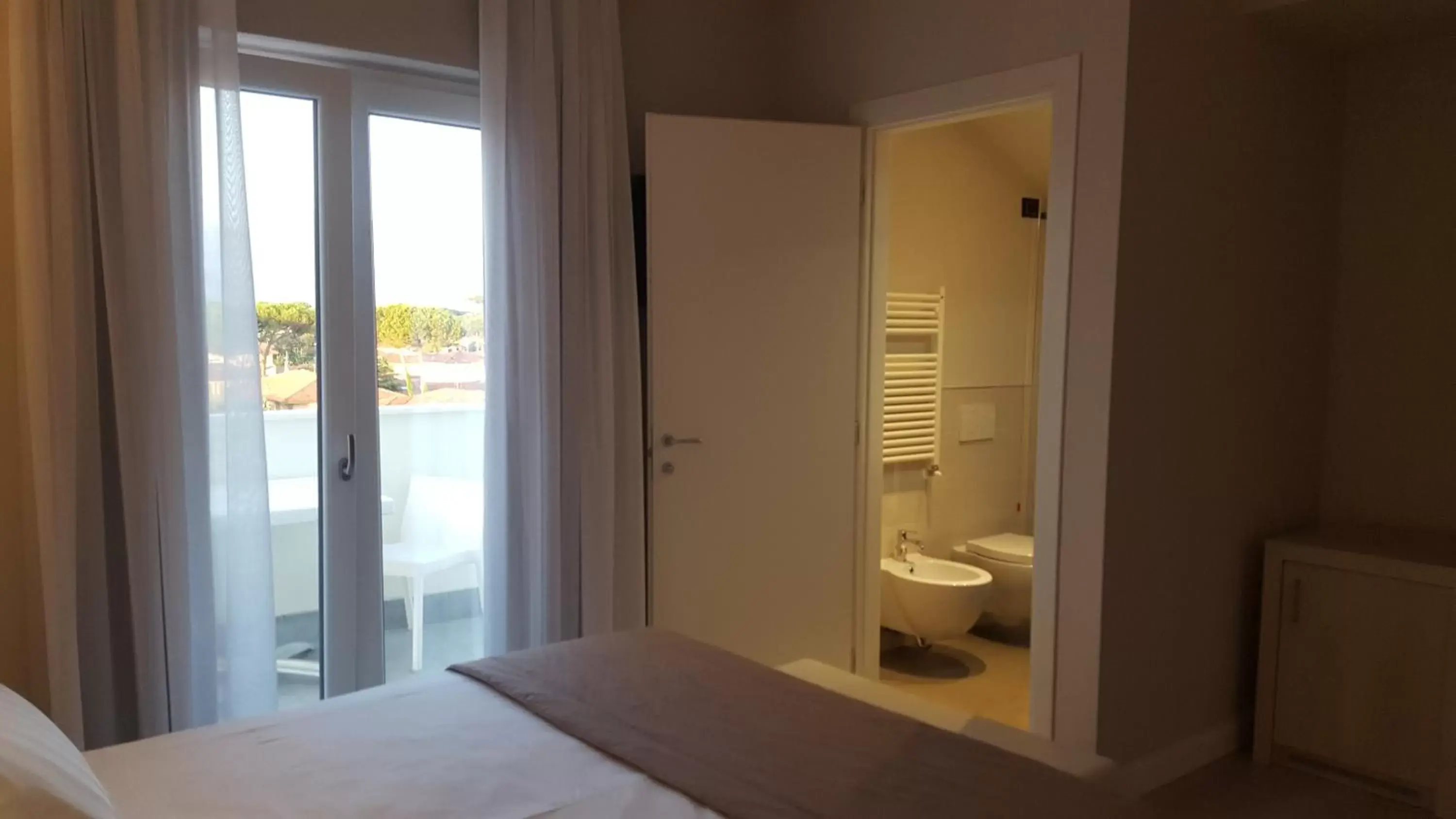 Superior Single Room in Hotel Villa Barsanti Superior Single Room in Hotel Villa Barsanti