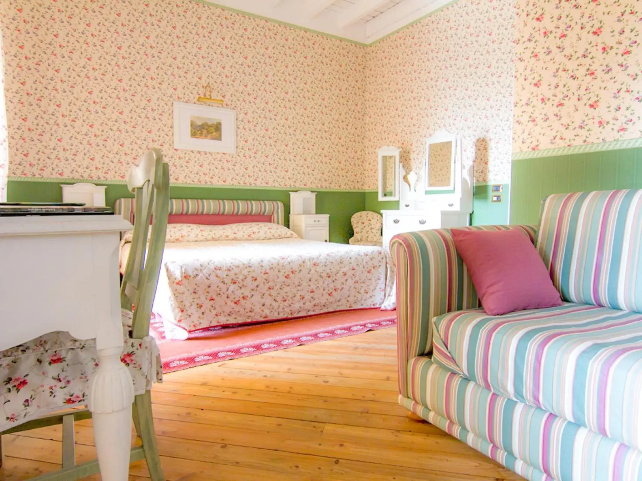 Triple Room in Hotel Colonne Triple Room in Hotel Colonne