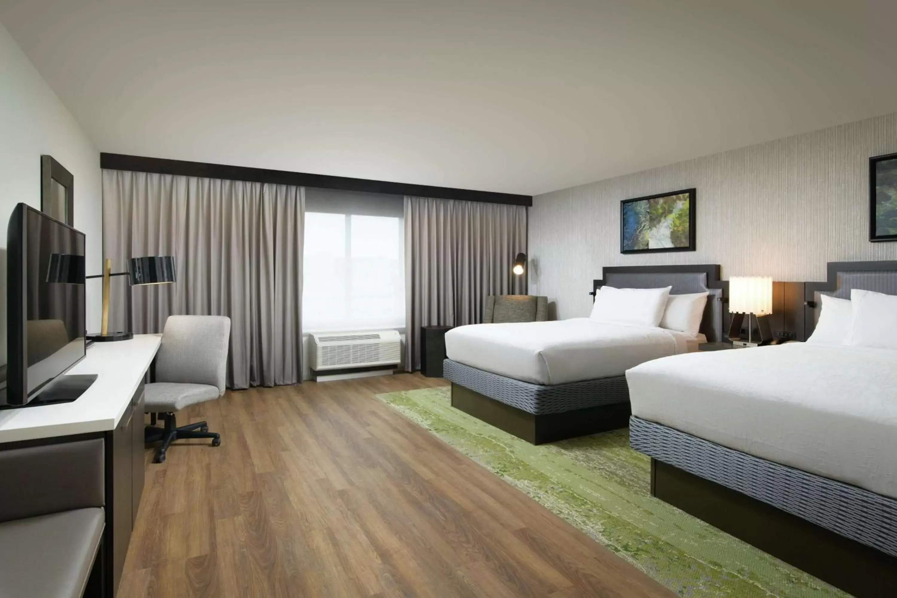 Deluxe Queen Room with Two Queen Beds in Hilton Garden Inn Memphis Downtown Beale Street Deluxe Queen Room with Two Queen Beds in Hilton Garden Inn Memphis Downtown Beale Street