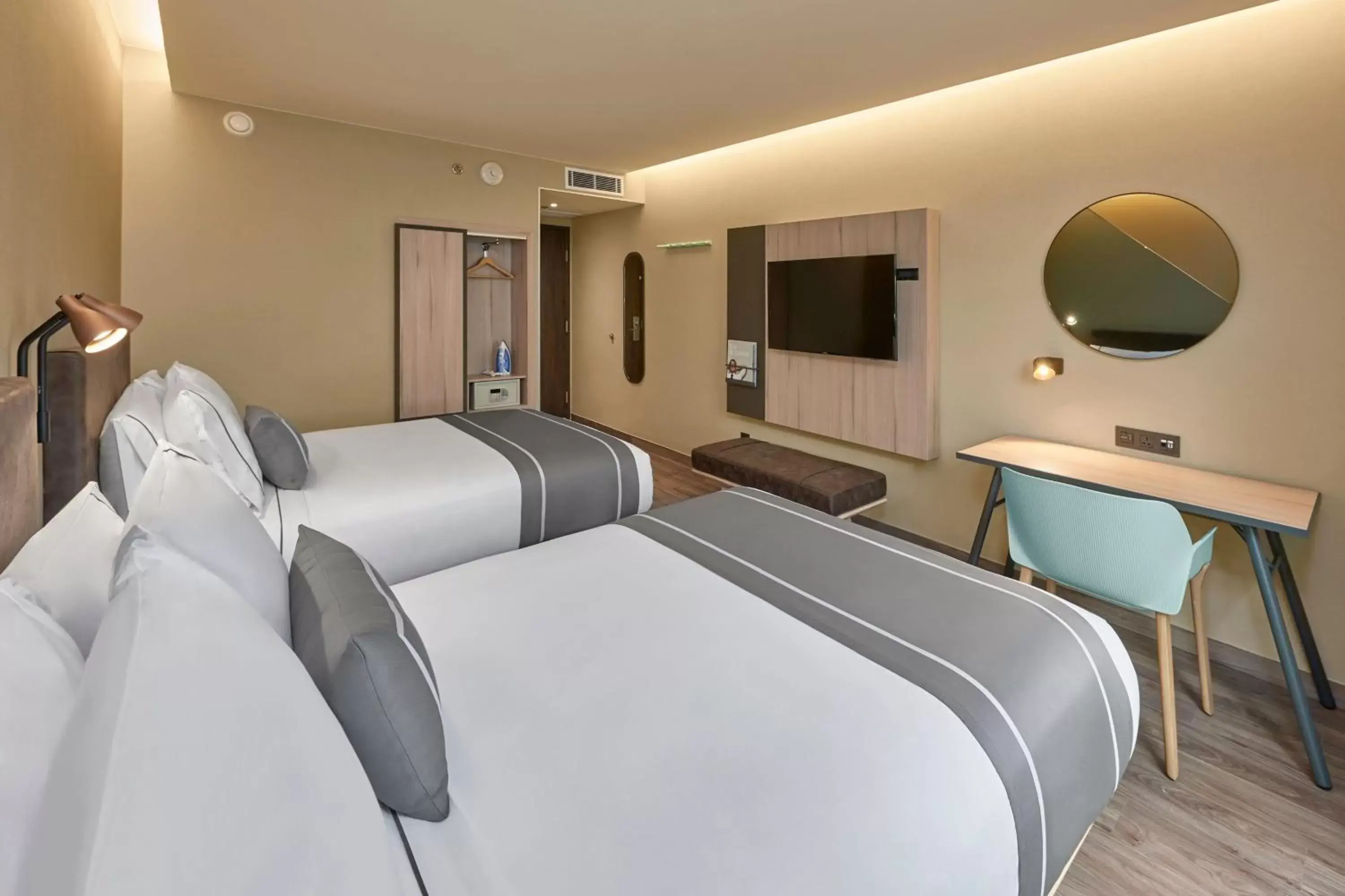 Double Room with Two Double Beds in City Express Plus by Marriott Cancun Aeropuerto Riviera Double Room with Two Double Beds in City Express Plus by Marriott Cancun Aeropuerto Riviera