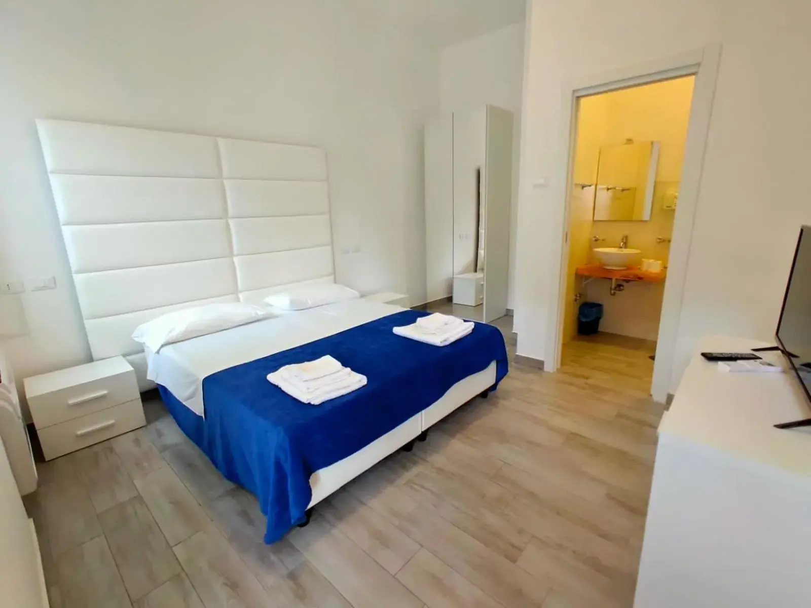Economy Double Room in Hotel Artemide Mare Economy Double Room in Hotel Artemide Mare