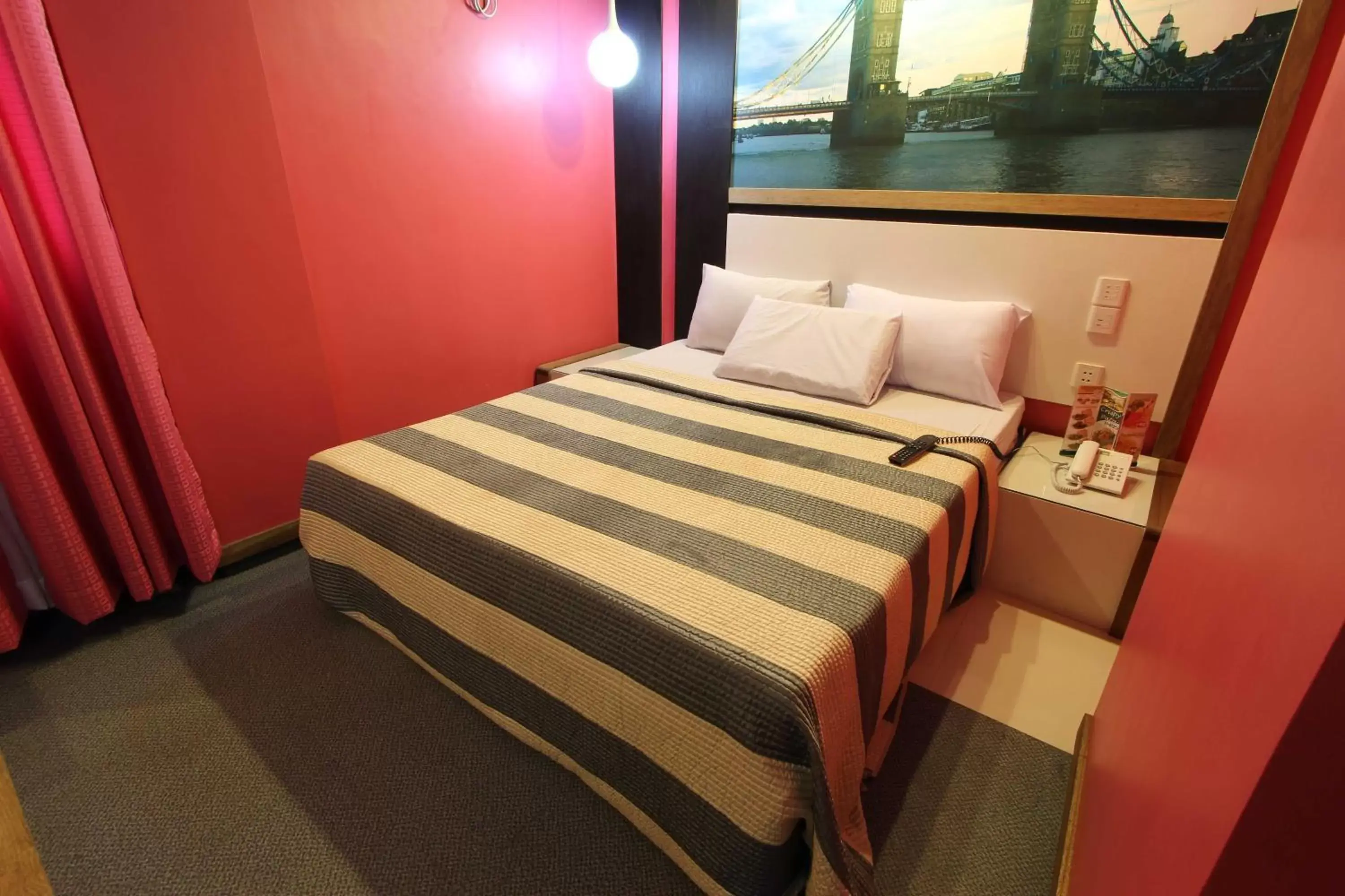 Standard Double or Twin Room in Eurotel North EDSA Standard Double or Twin Room in Eurotel North EDSA