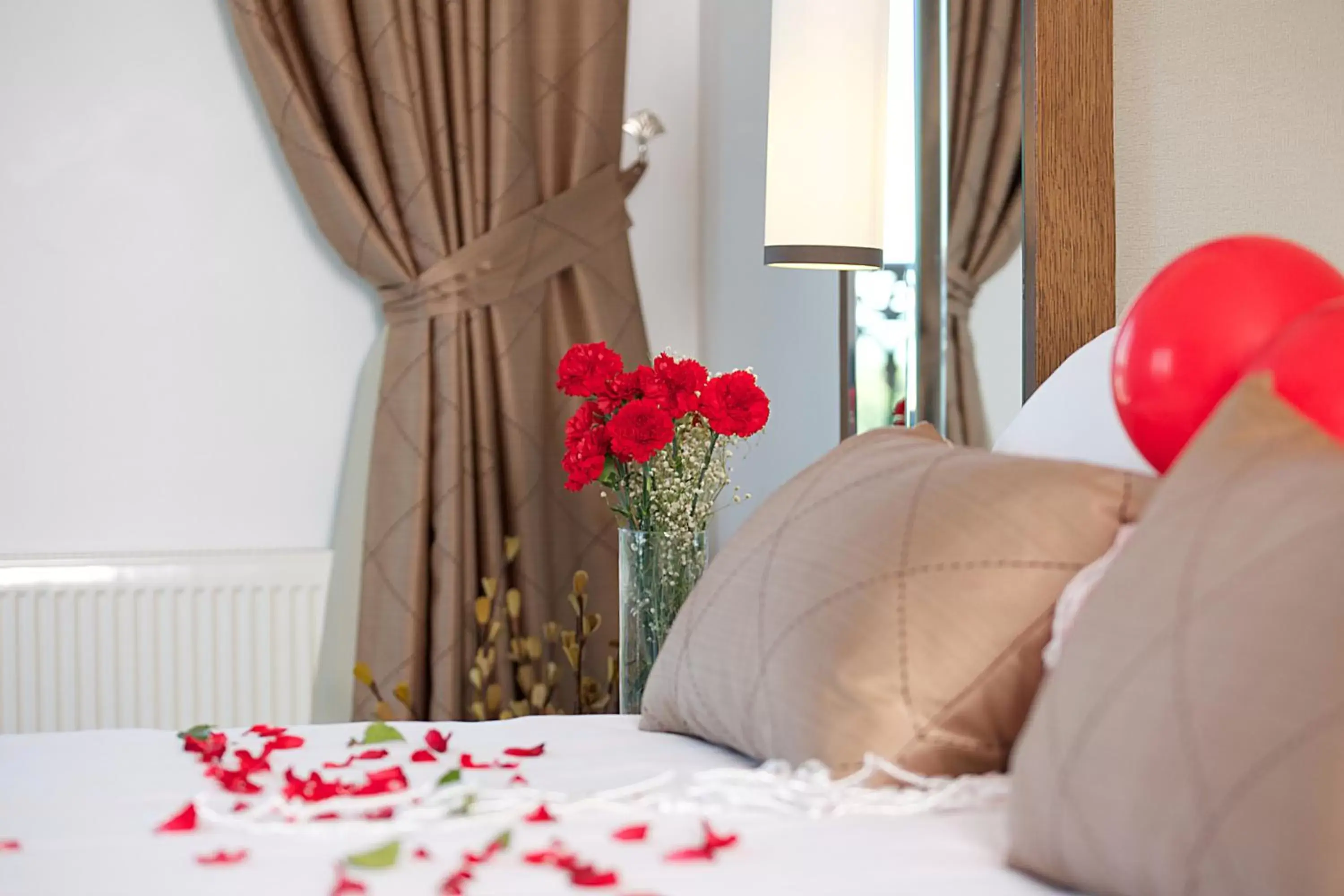 Deluxe Room with Sea View in Grand Sagcanlar Hotel Deluxe Room with Sea View in Grand Sagcanlar Hotel