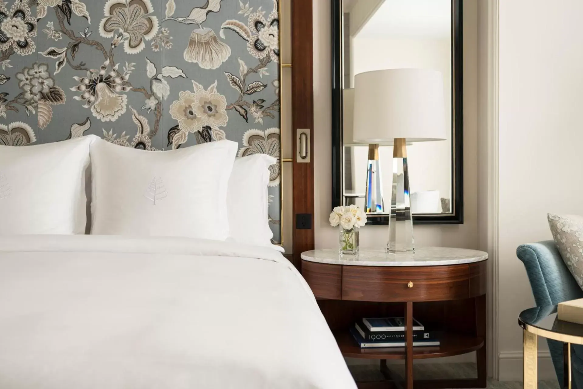 Deluxe King Room in Four Seasons Hotel Westlake Village Deluxe King Room in Four Seasons Hotel Westlake Village