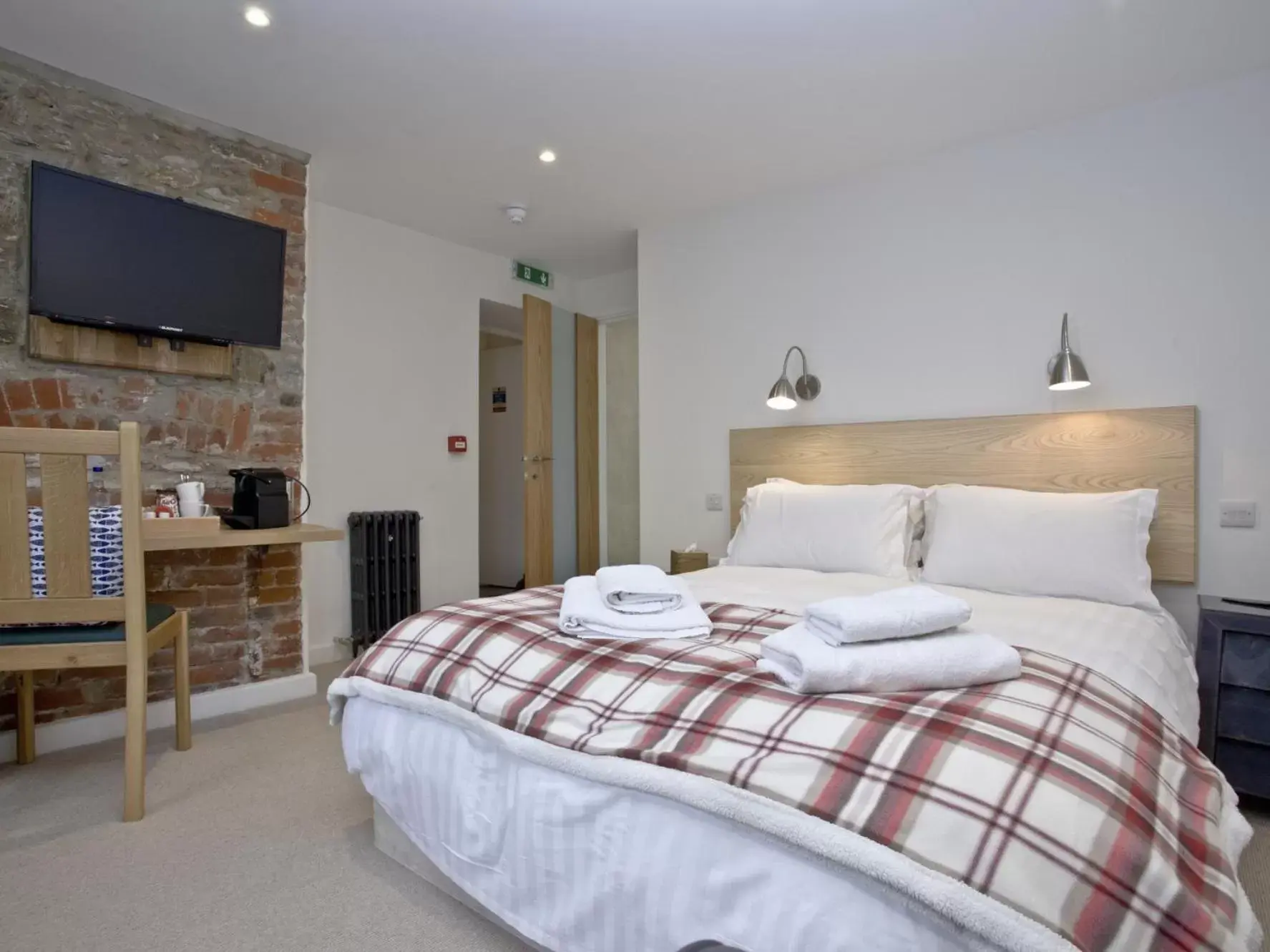 Superior Triple Room in The Fortescue Inn Salcombe Superior Triple Room in The Fortescue Inn Salcombe