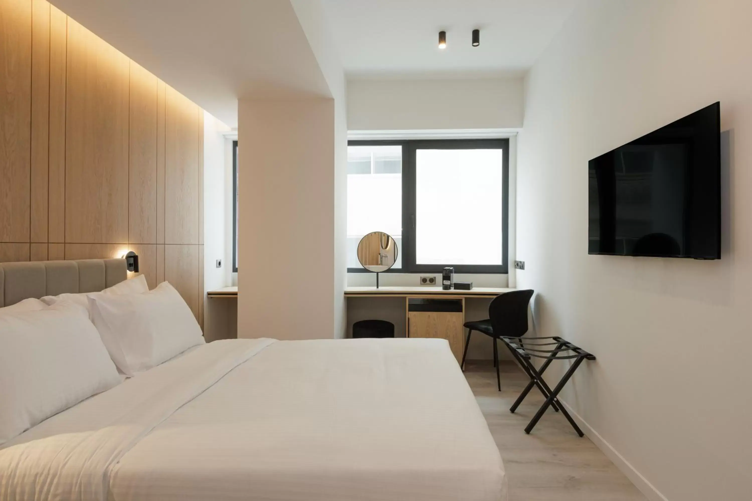 Superior Single Room in LUX&EASY Signature Syngrou 234 Superior Single Room in LUX&EASY Signature Syngrou 234