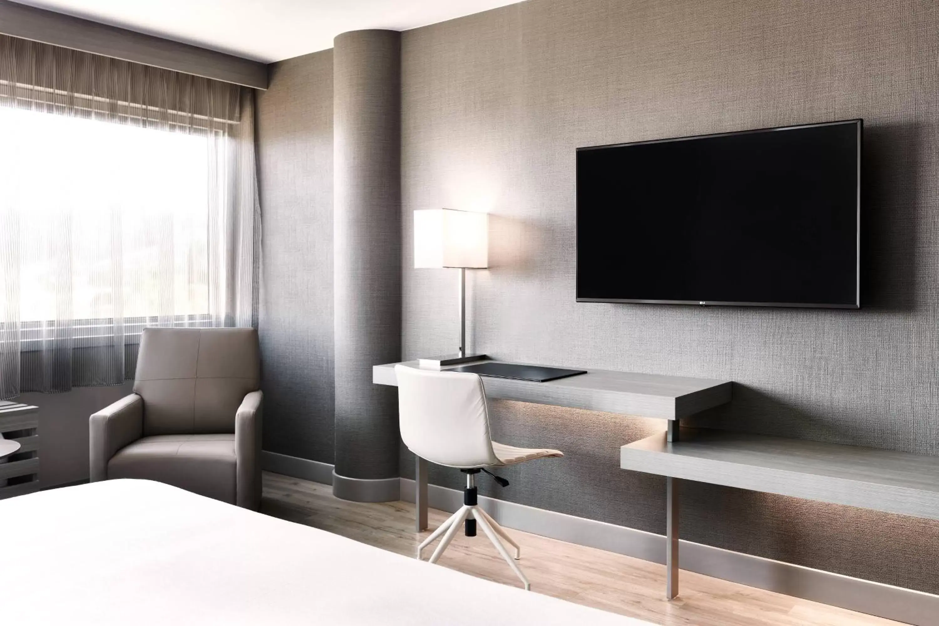 King Room with City View in AC Hotel by Marriott Pleasanton King Room with City View in AC Hotel by Marriott Pleasanton