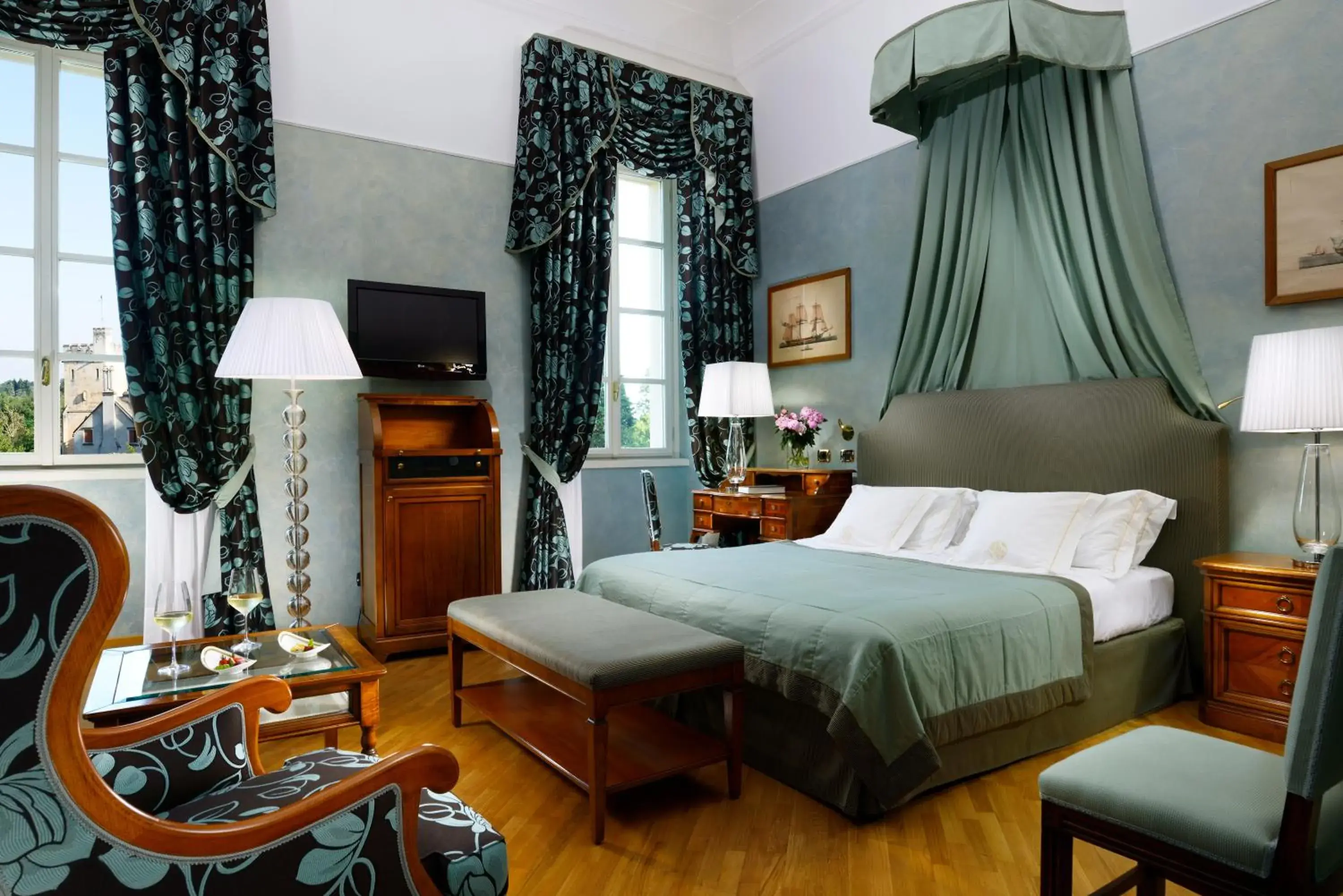 Junior Suite in Castello Dal Pozzo Resort Lago Maggiore - Preferred Hotels & Resorts Junior Suite in Castello Dal Pozzo Resort Lago Maggiore - Preferred Hotels & Resorts