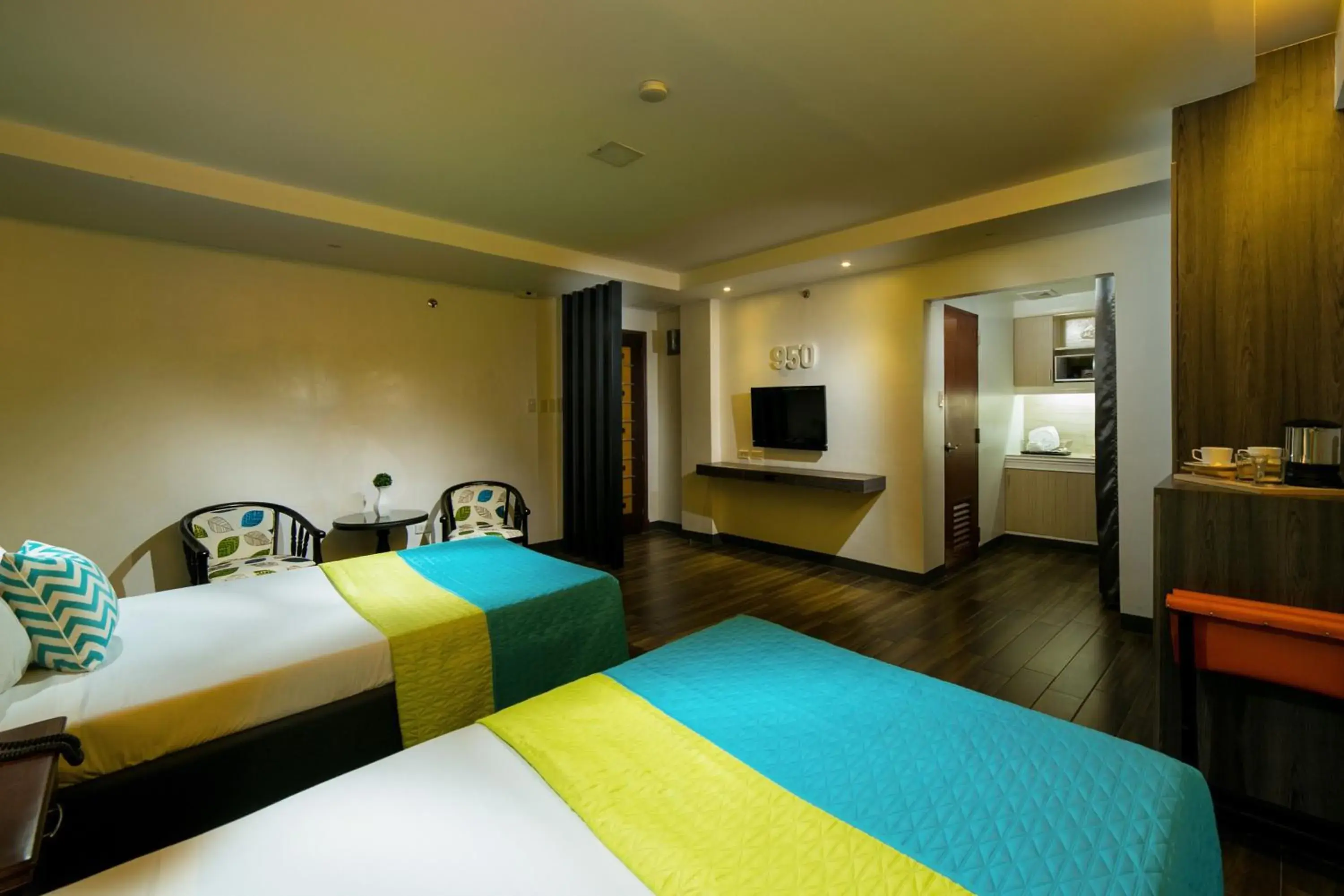 Executive Suite in 950 Condotel Executive Suite in 950 Condotel