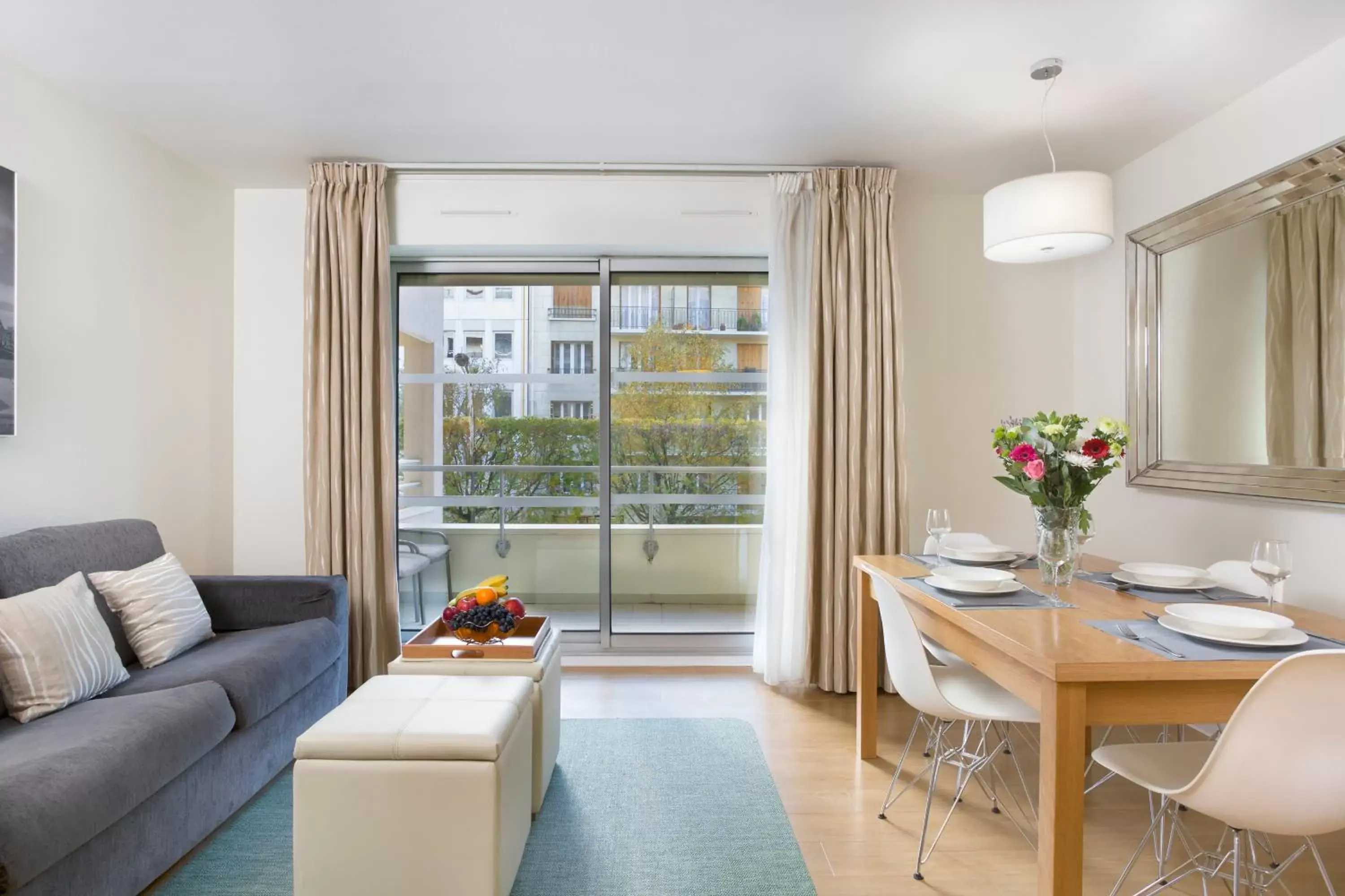 Royal Regency Paris Vincennes Royal Regency Paris Vincennes