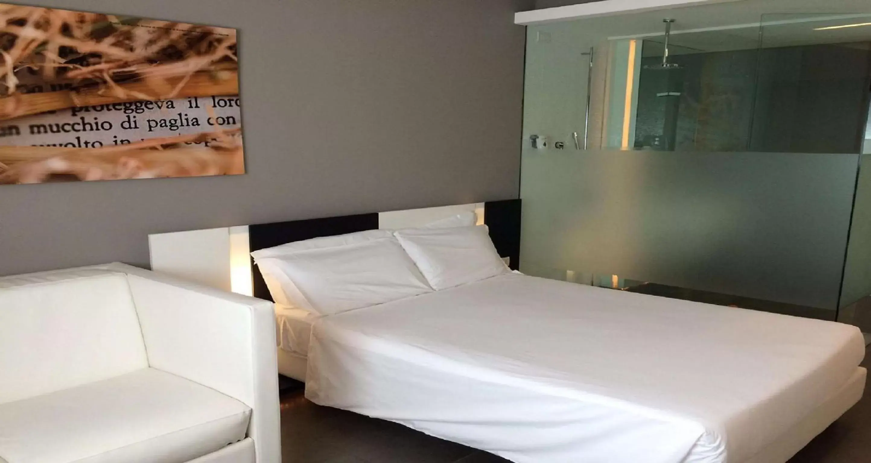 Double Room with Sofa Bed in Best Western Parco Paglia Hotel Double Room with Sofa Bed in Best Western Parco Paglia Hotel