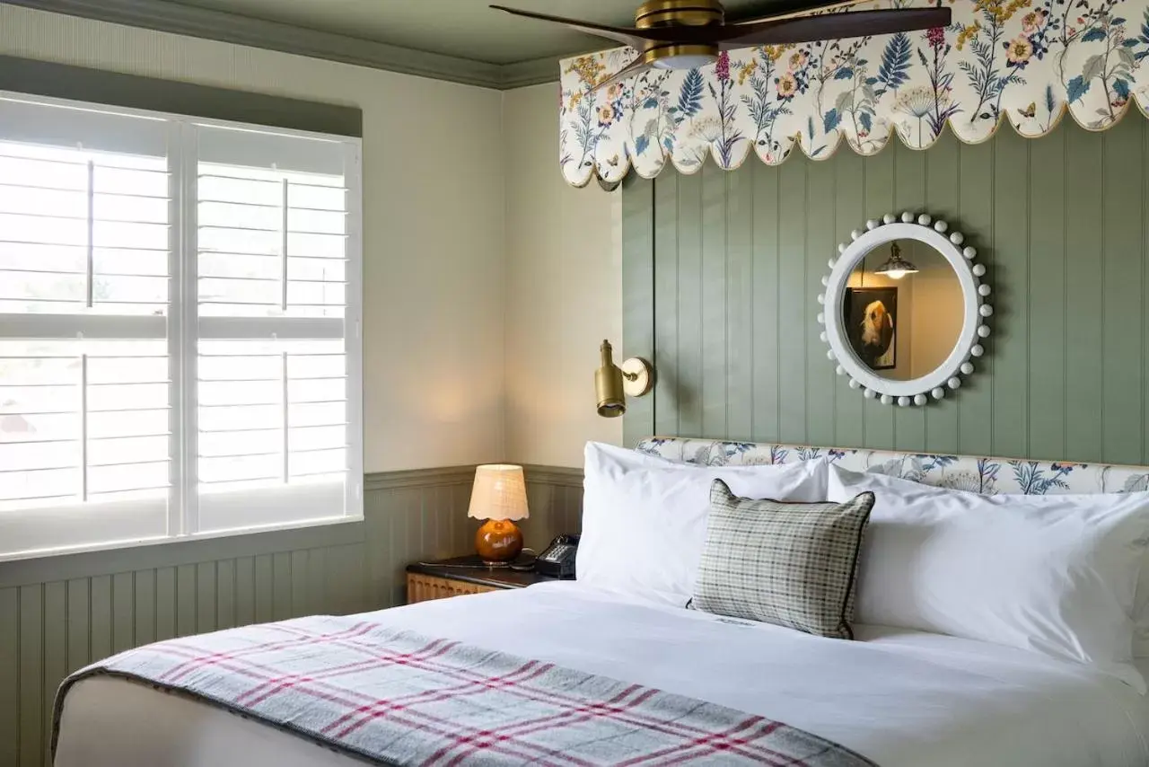 King Room in Le Petit Pali at 8th Ave King Room in Le Petit Pali at 8th Ave