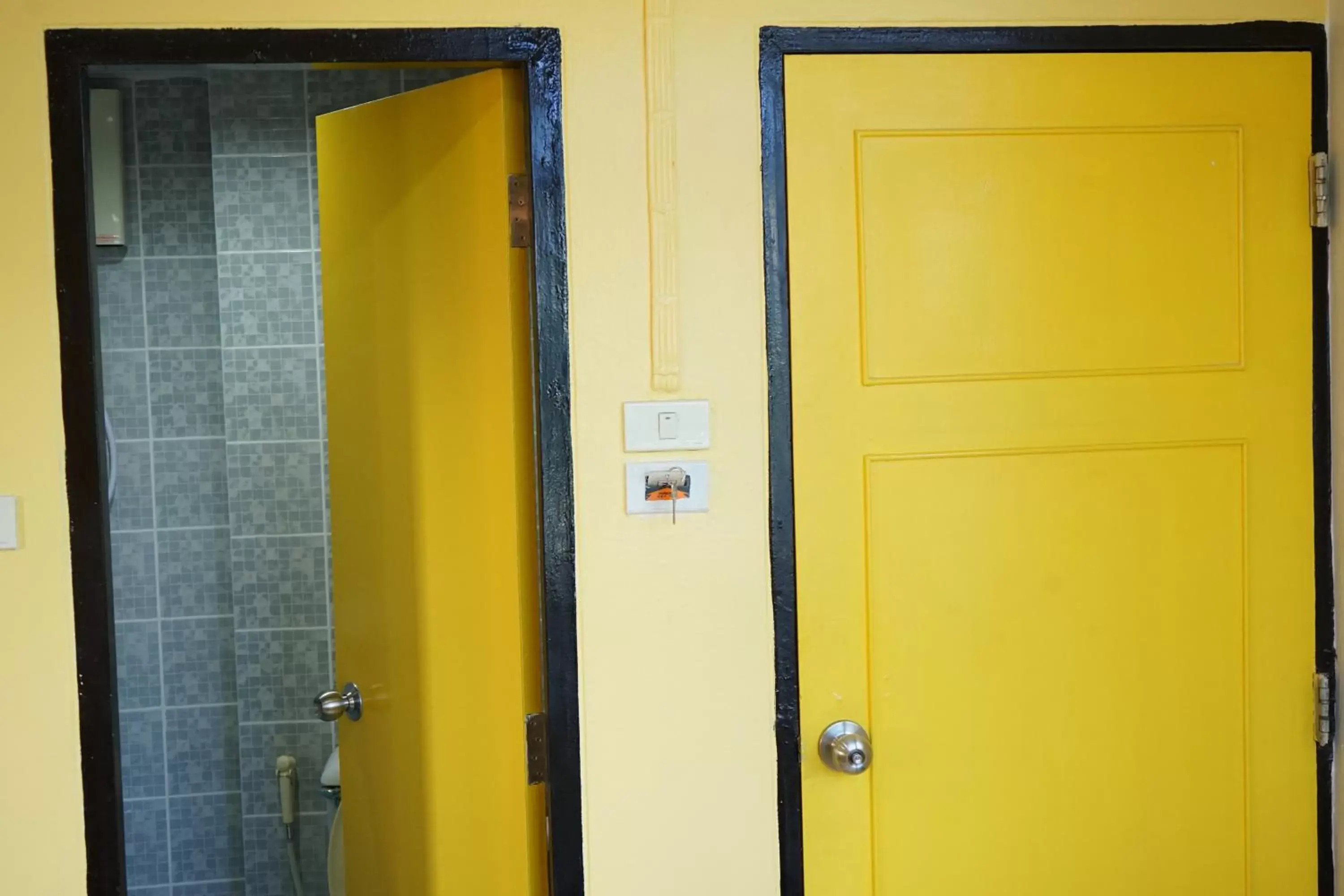 Double Room with Private Bathroom in Yes Kaosan Double Room with Private Bathroom in Yes Kaosan