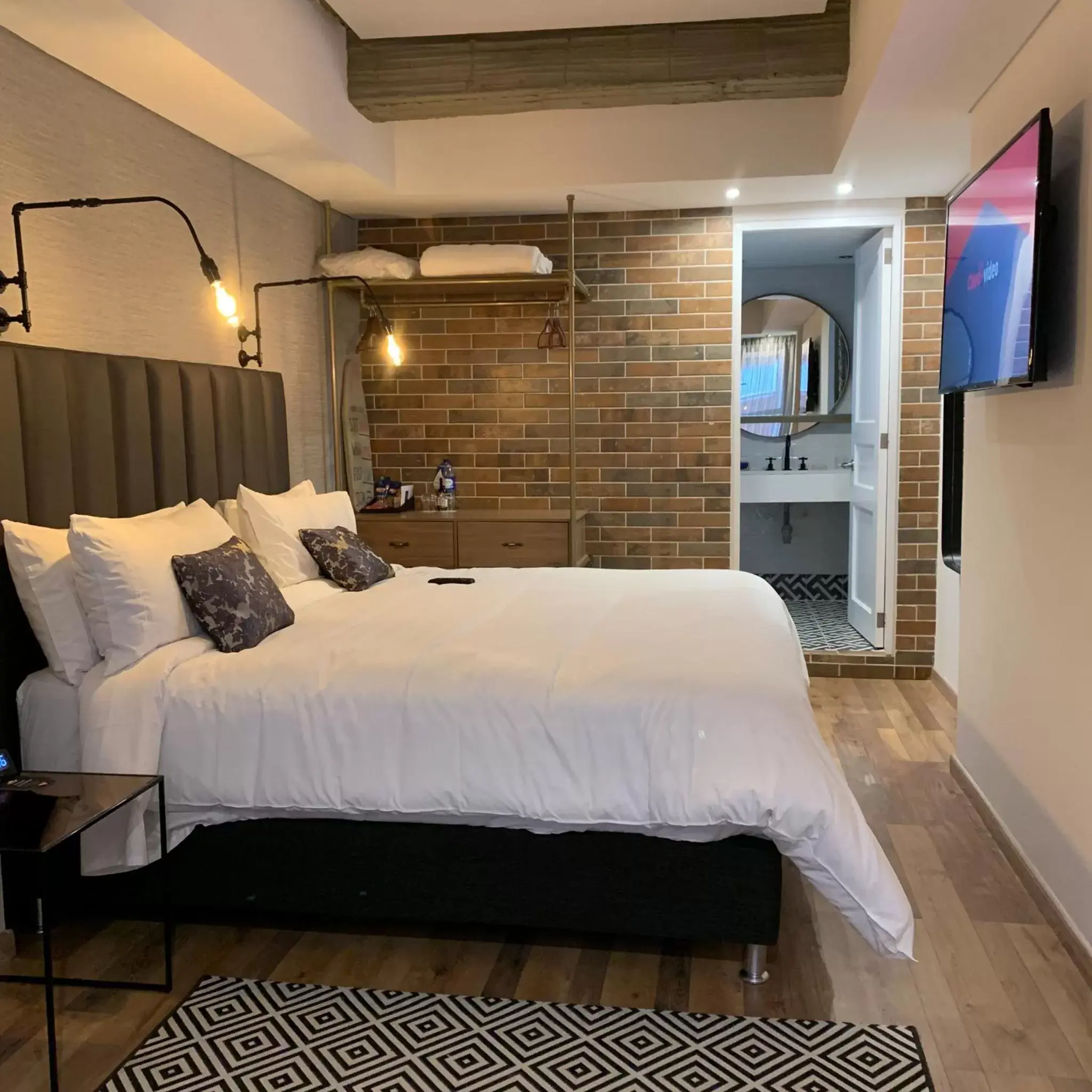 King Room in Faranda Collection Bogota, a member of Radisson Individuals King Room in Faranda Collection Bogota, a member of Radisson Individuals