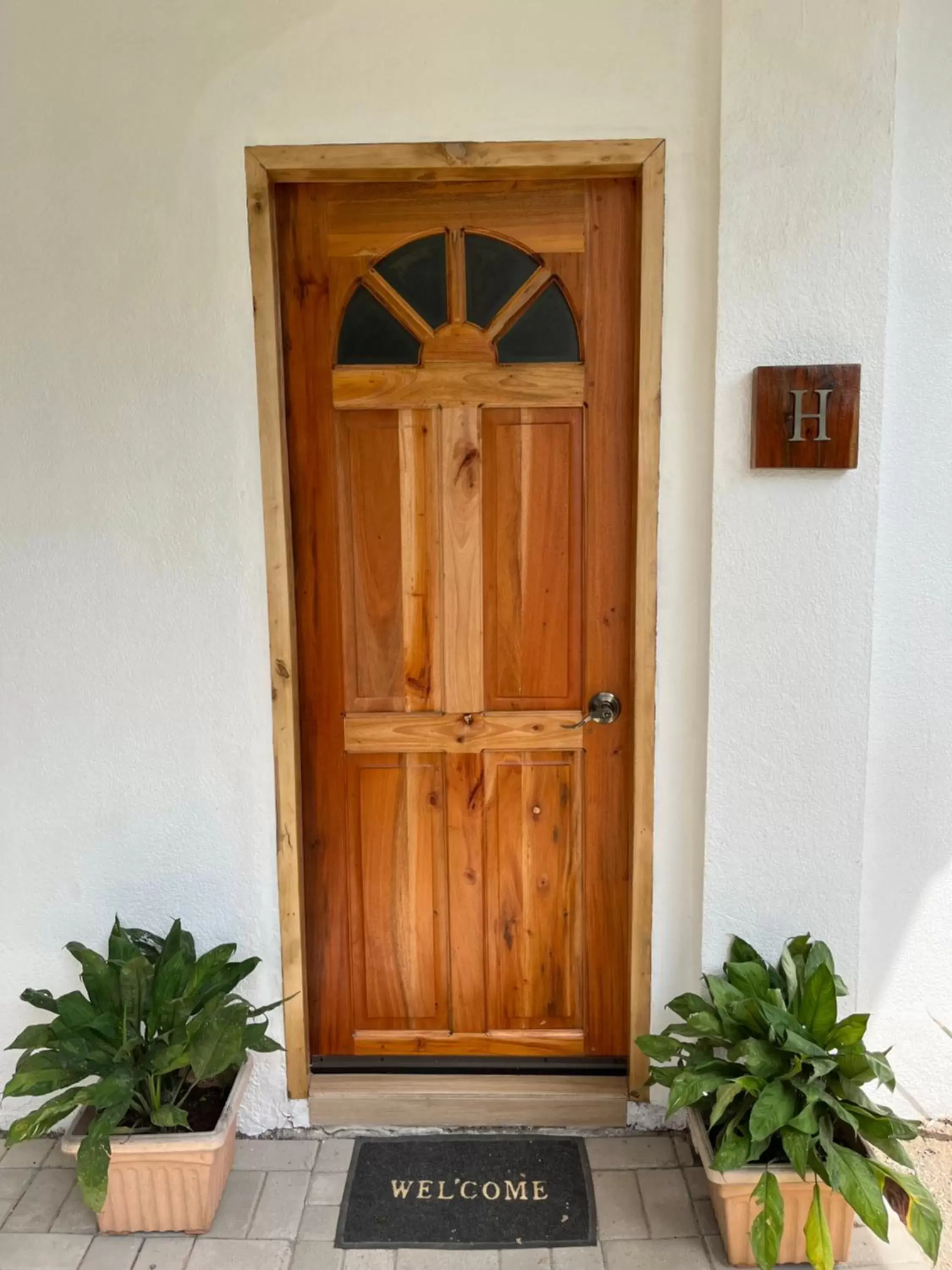 Three-Bedroom Apartment in Red Knight Gardens Three-Bedroom Apartment in Red Knight Gardens