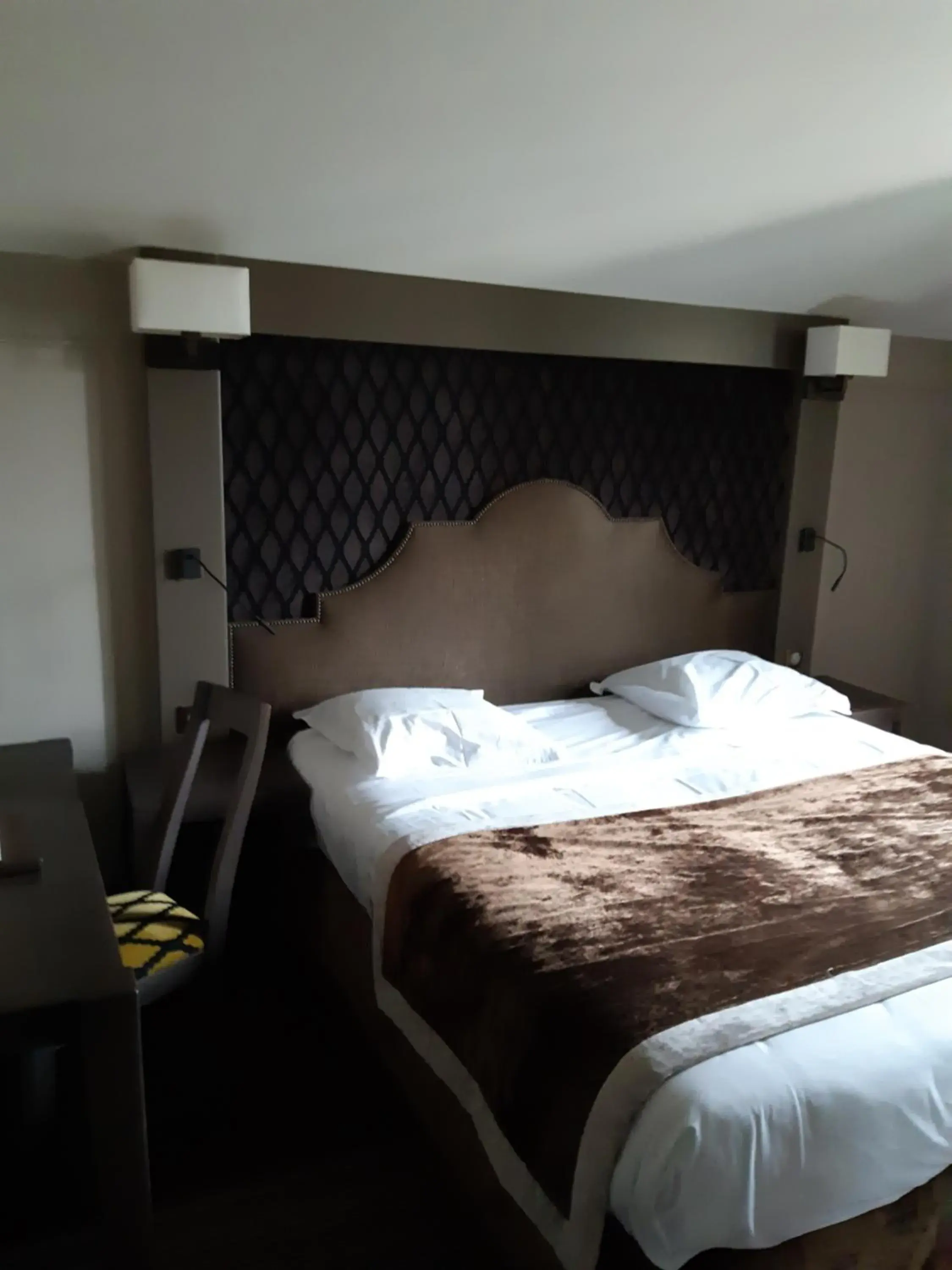 Superior Double Room with City View in Logis Auberge Saint Simond Superior Double Room with City View in Logis Auberge Saint Simond