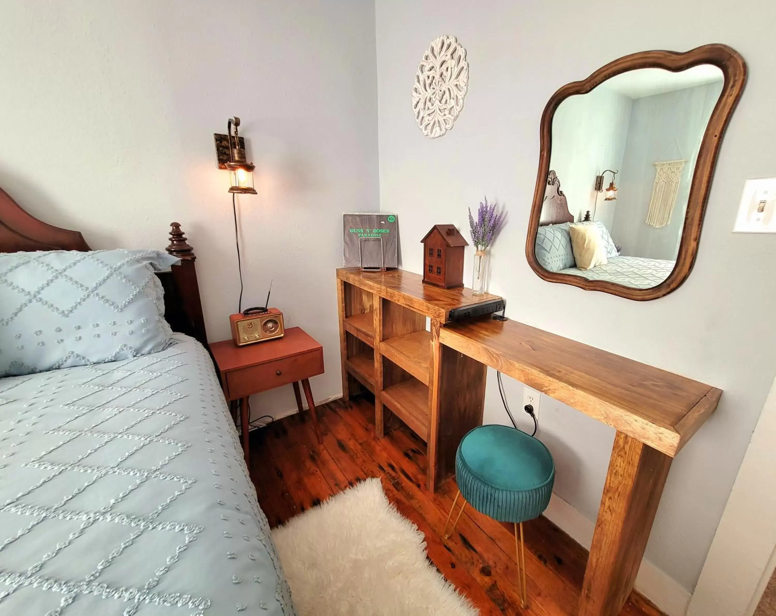 Queen Master Bedroom in Pump House Inn & Spa Queen Master Bedroom in Pump House Inn & Spa