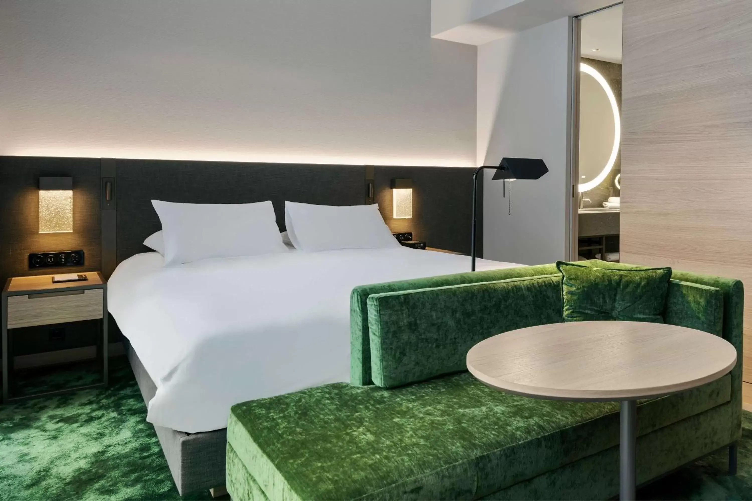 King Room with Park View in Hyatt Regency Zurich Airport Circle King Room with Park View in Hyatt Regency Zurich Airport Circle