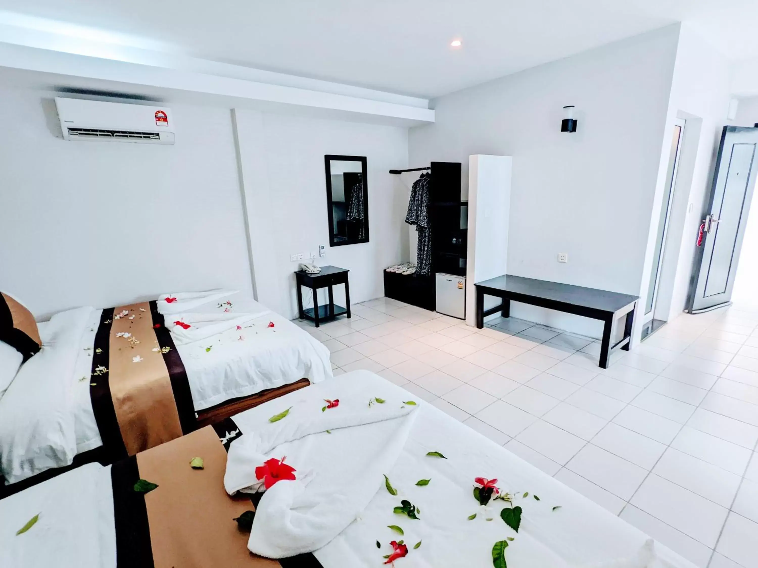 Deluxe Family Room in Mary Beach Hotel & Resort Deluxe Family Room in Mary Beach Hotel & Resort