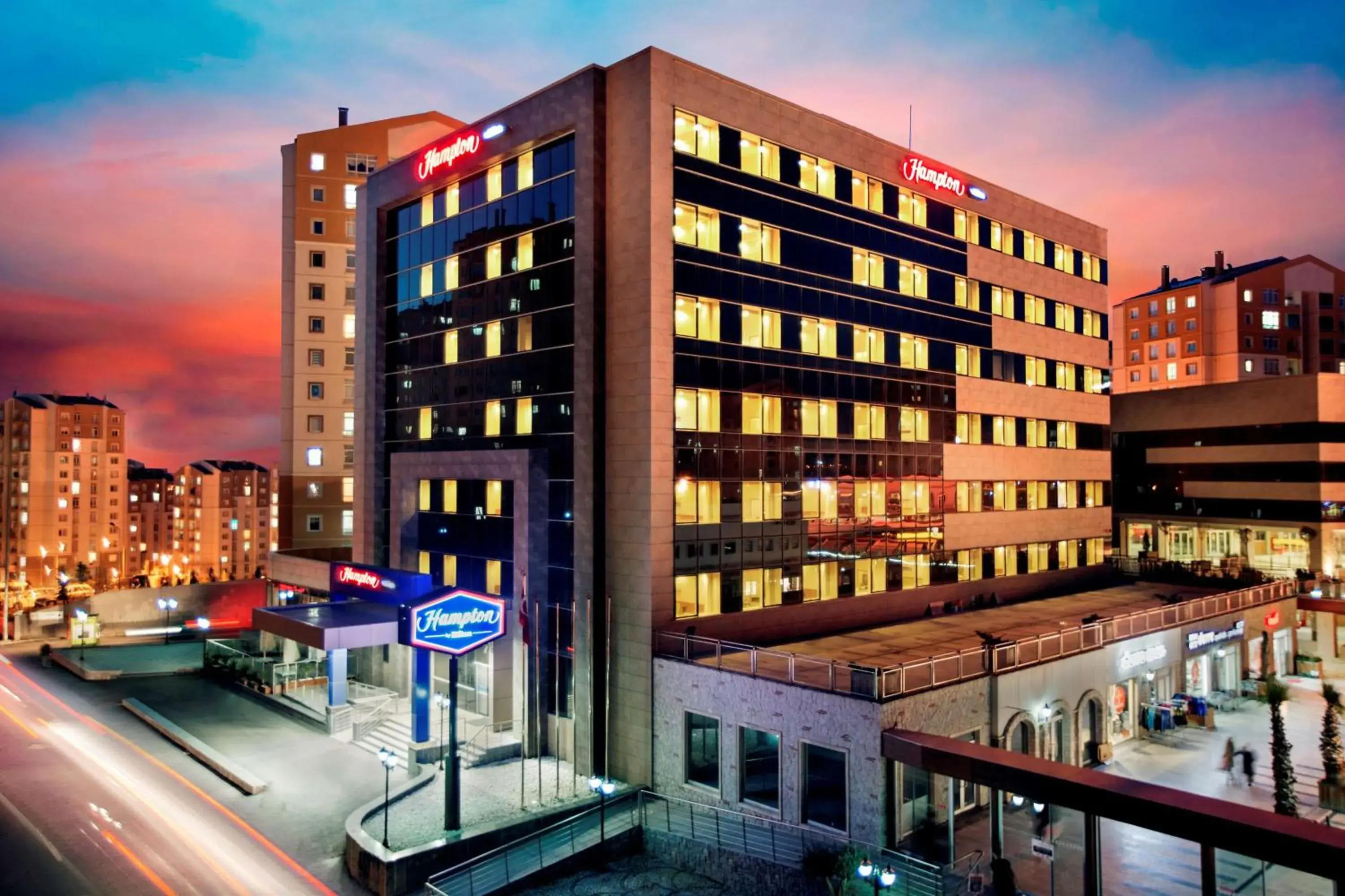 Queen Accessible Room NS in Hampton by Hilton Istanbul Kayasehir Queen Accessible Room NS in Hampton by Hilton Istanbul Kayasehir