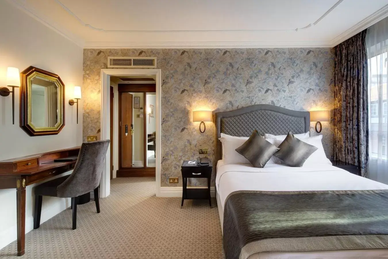 Double Room in The Rathbone Hotel, Fitzrovia Double Room in The Rathbone Hotel, Fitzrovia