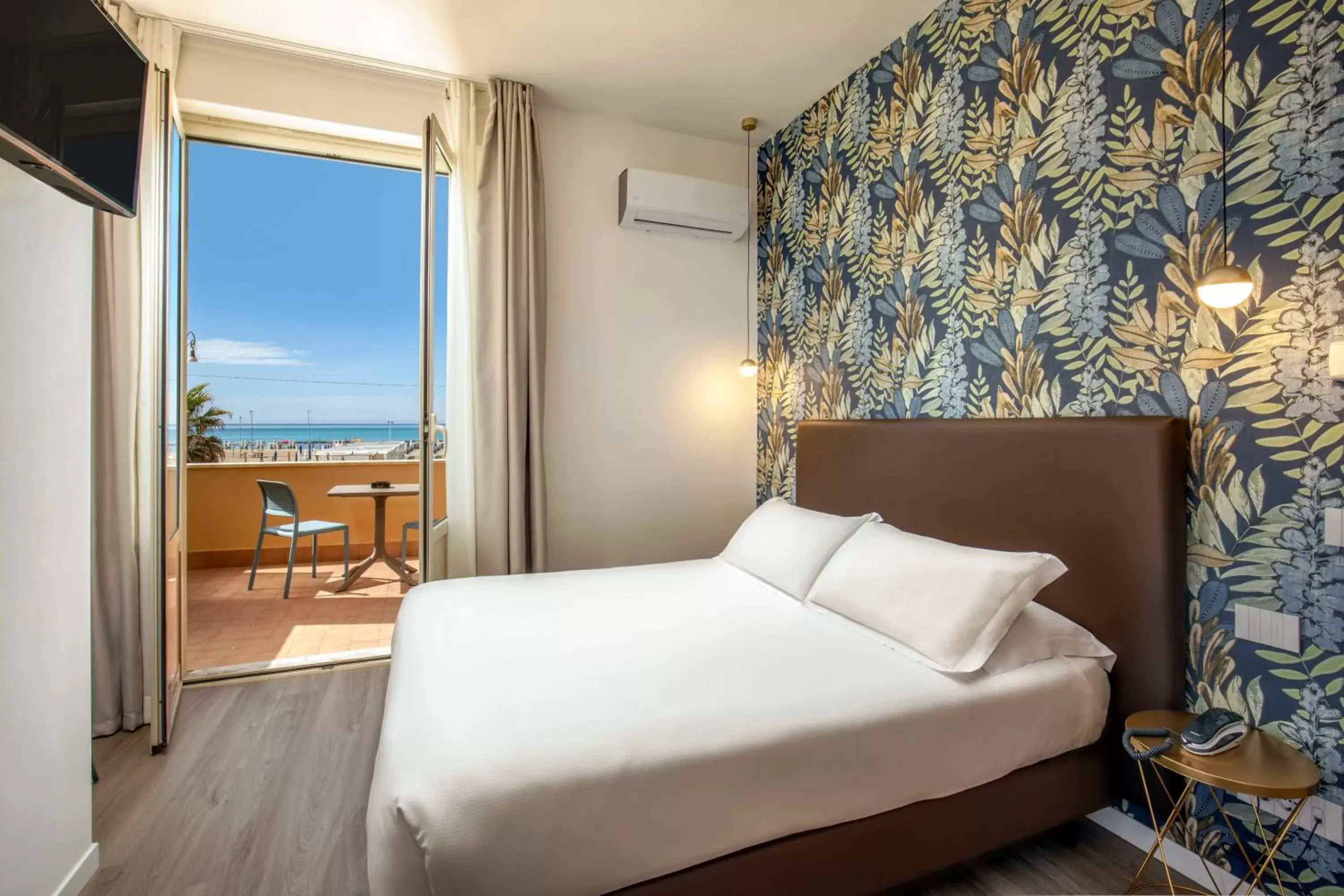 Double or Twin Room with Sea View in Hotel La Scaletta Double or Twin Room with Sea View in Hotel La Scaletta