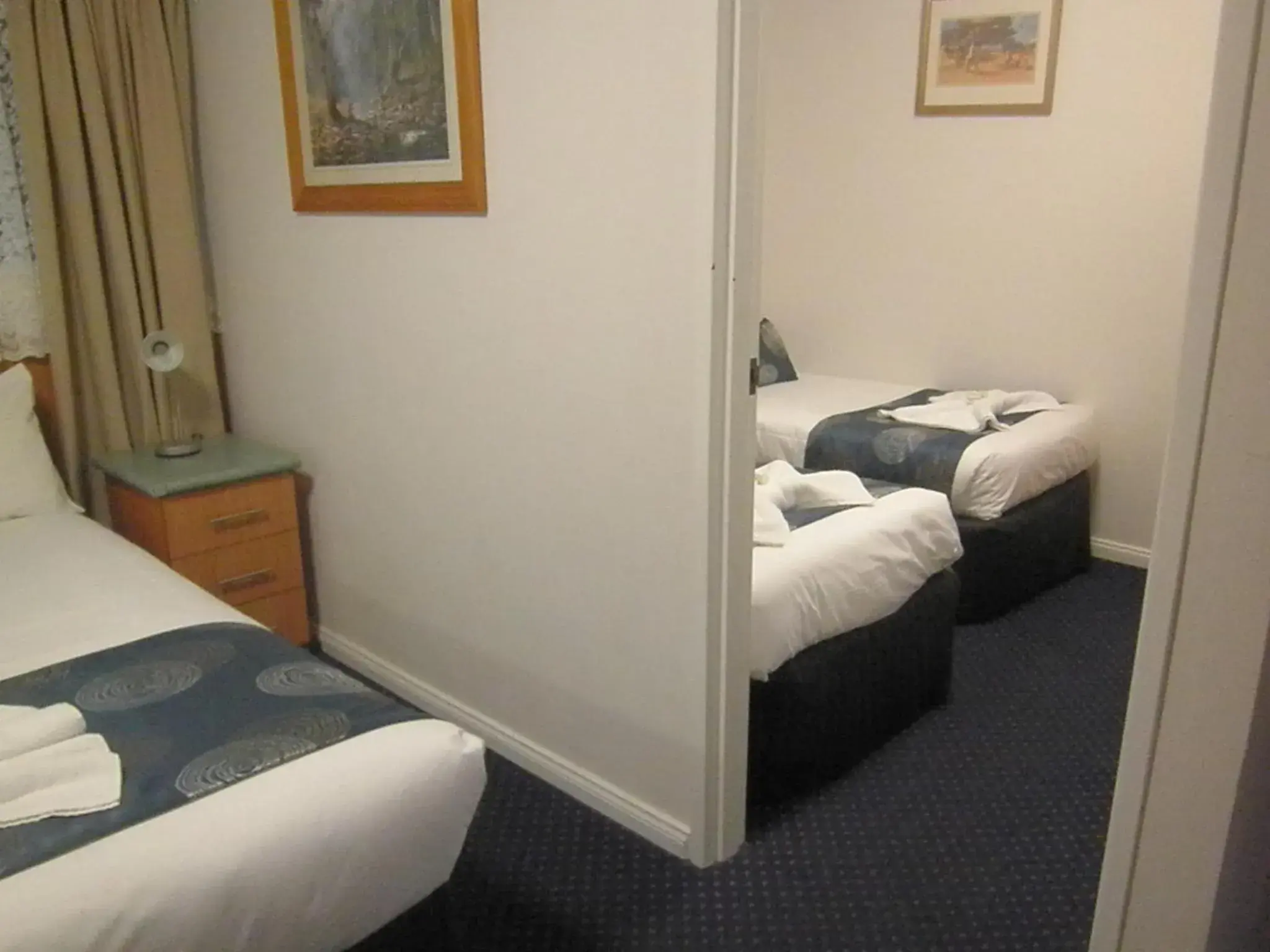 Family Room (4 Adults) in Poet's Recall Motel Family Room (4 Adults) in Poet's Recall Motel