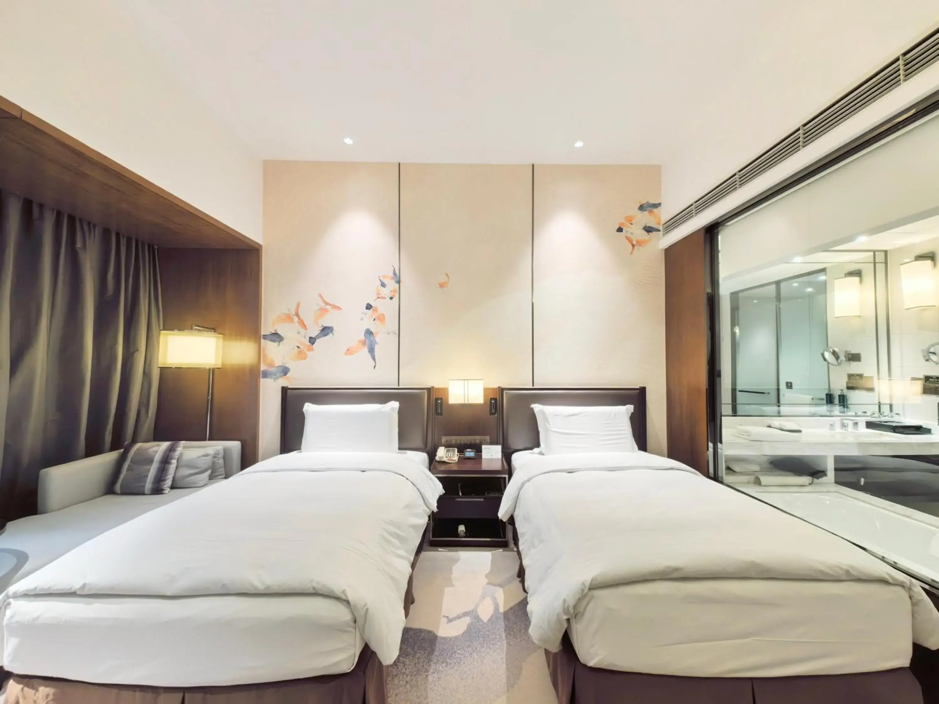 Deluxe Twin Room in DoubleTree By Hilton Ningbo Beilun Deluxe Twin Room in DoubleTree By Hilton Ningbo Beilun