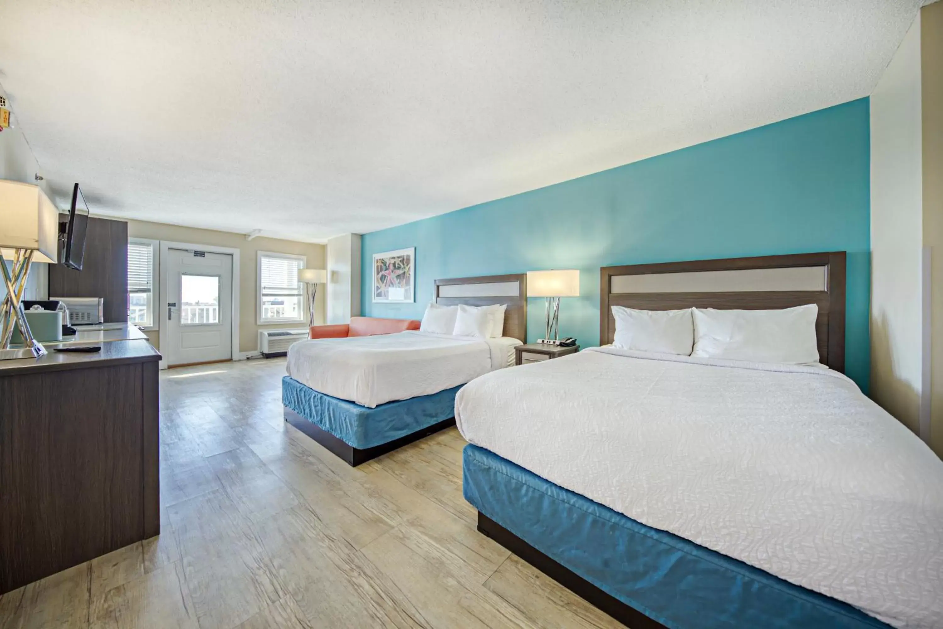 Double Room - Disability Access in Commander Hotel & Suites Double Room - Disability Access in Commander Hotel & Suites