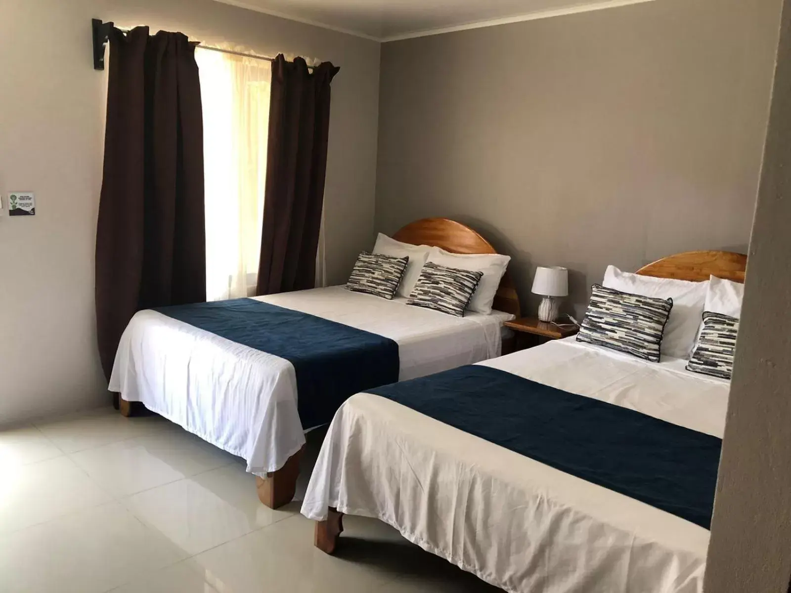 Standard Triple Room in Hotel La Vid La Fortuna Standard Triple Room in Hotel La Vid La Fortuna