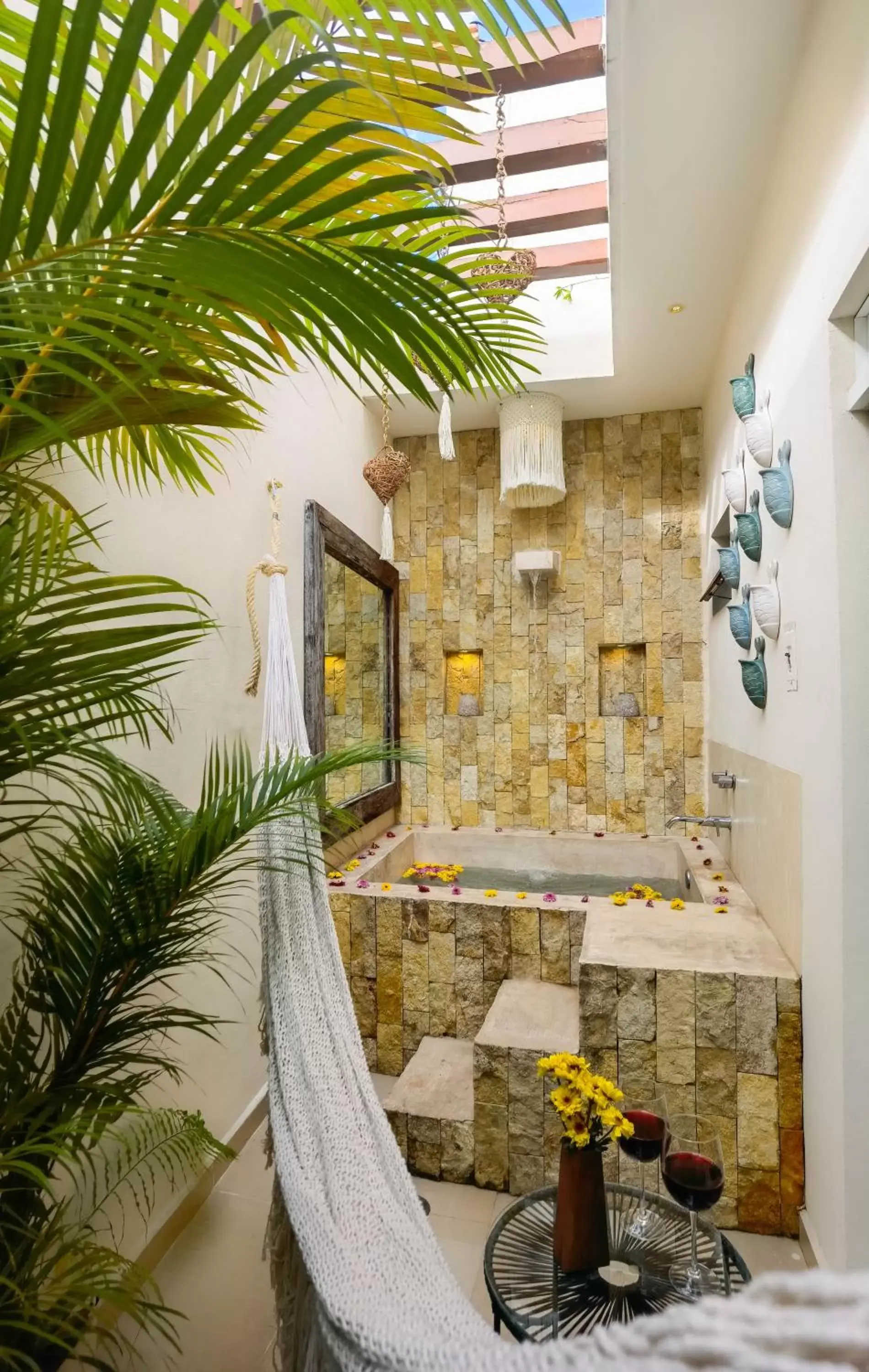 Super Deluxe With Bathtub in Le Muuch Hotel Boutique Super Deluxe With Bathtub in Le Muuch Hotel Boutique