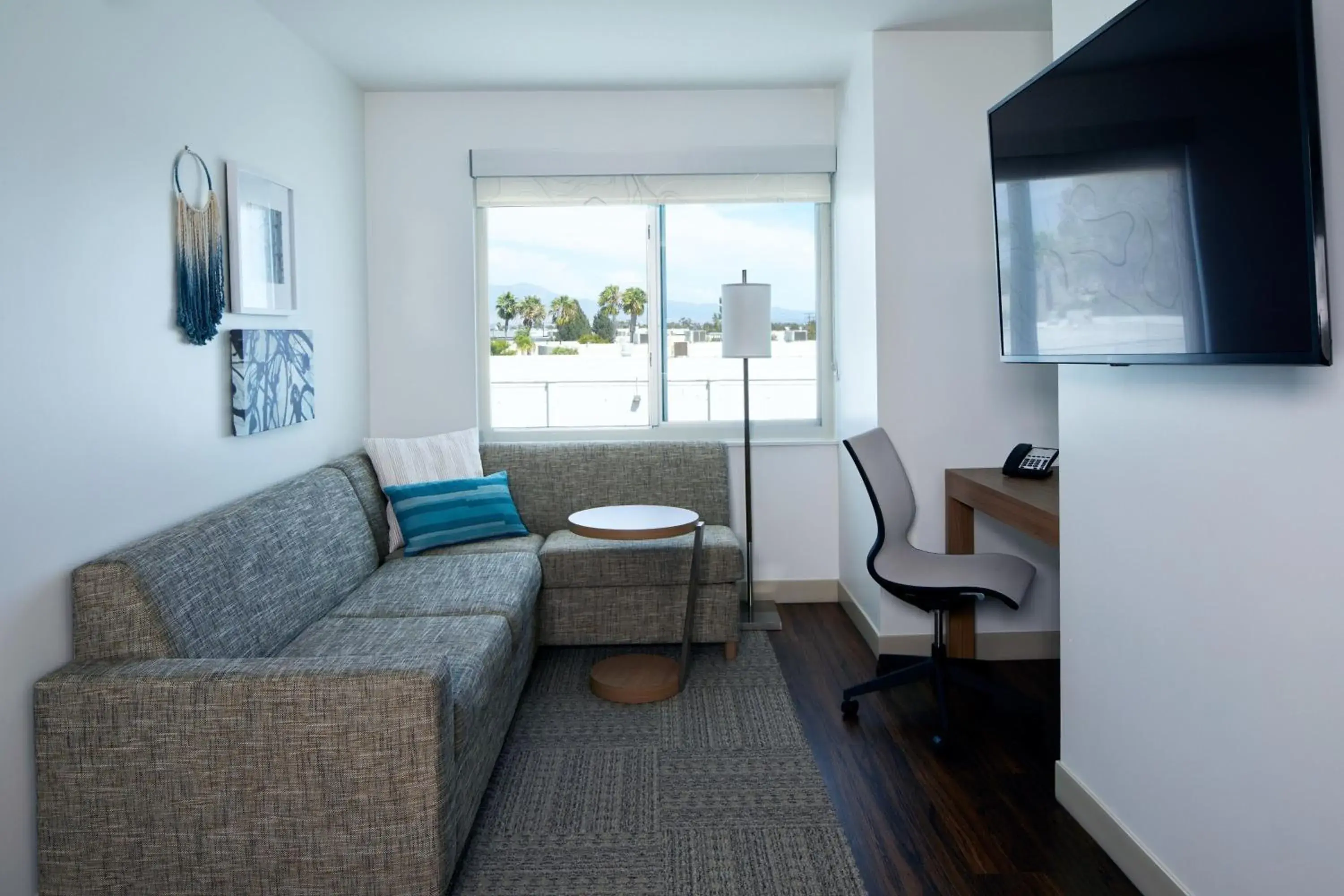 One-Bedroom King Suite with Sofa Bed in Element Irvine One-Bedroom King Suite with Sofa Bed in Element Irvine