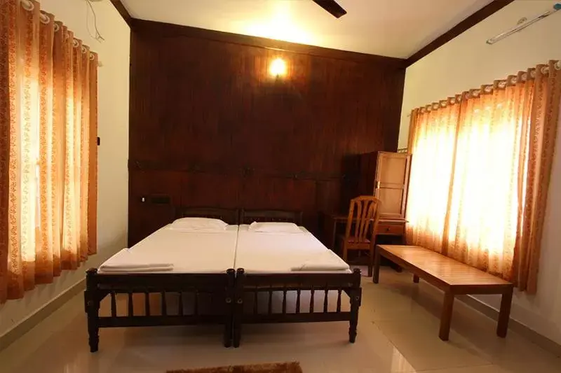 Deluxe Double or Twin Room in Raja Park Beach Resort Deluxe Double or Twin Room in Raja Park Beach Resort