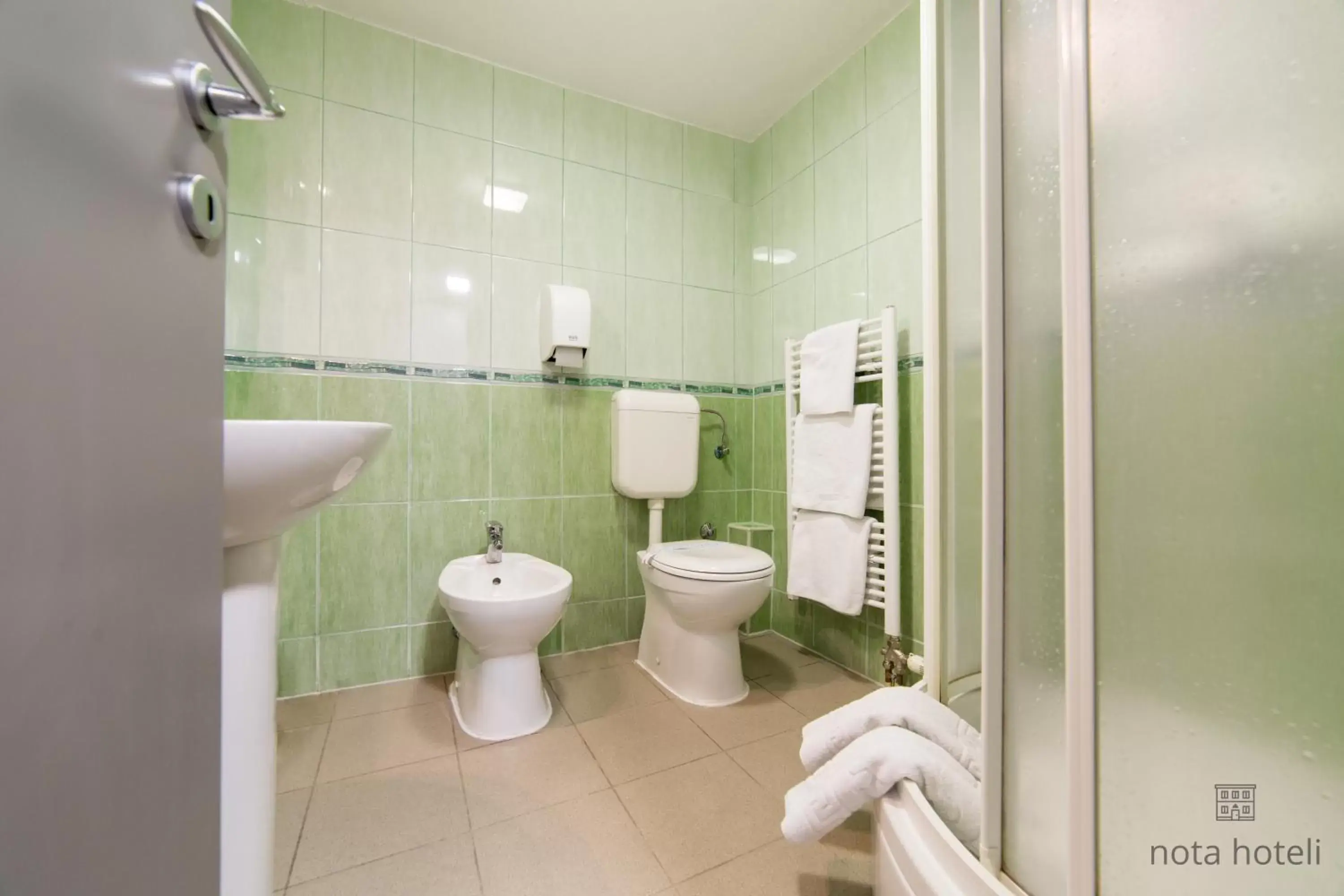 King Studio with Sofa Bed in Hotel Sahat King Studio with Sofa Bed in Hotel Sahat