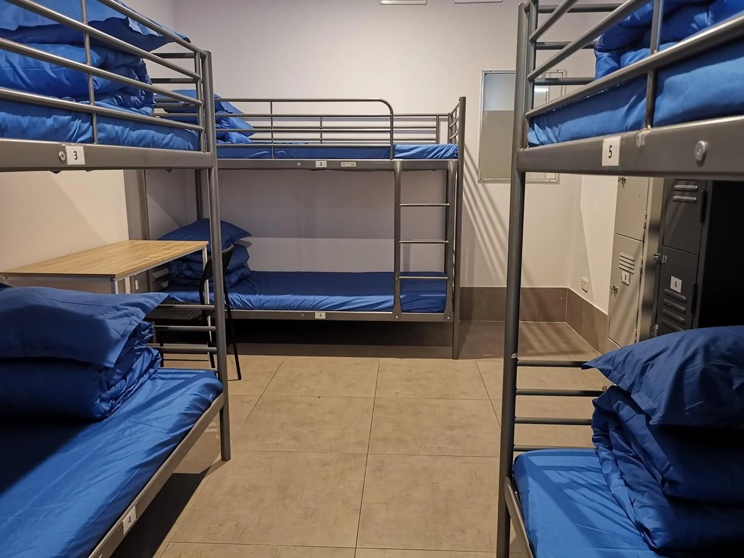 Bed in 6-Bed Dormitory Room in Perth 5 Backpacker Hostel Bed in 6-Bed Dormitory Room in Perth 5 Backpacker Hostel