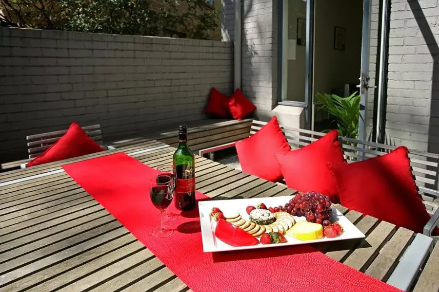 One-Bedroom Apartment in Plum Serviced Apartments North Melbourne One-Bedroom Apartment in Plum Serviced Apartments North Melbourne