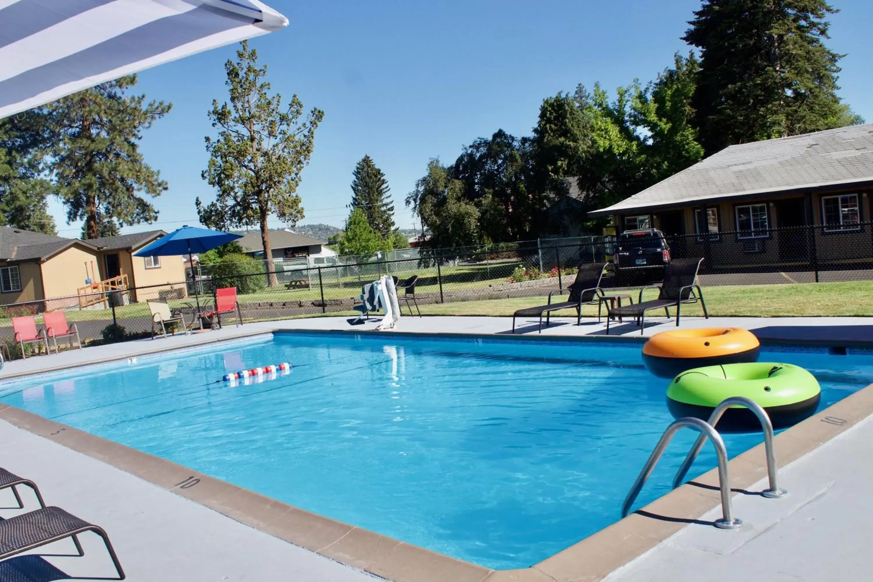 Cascade Lodge - Central Bend Retreat Cascade Lodge - Central Bend Retreat