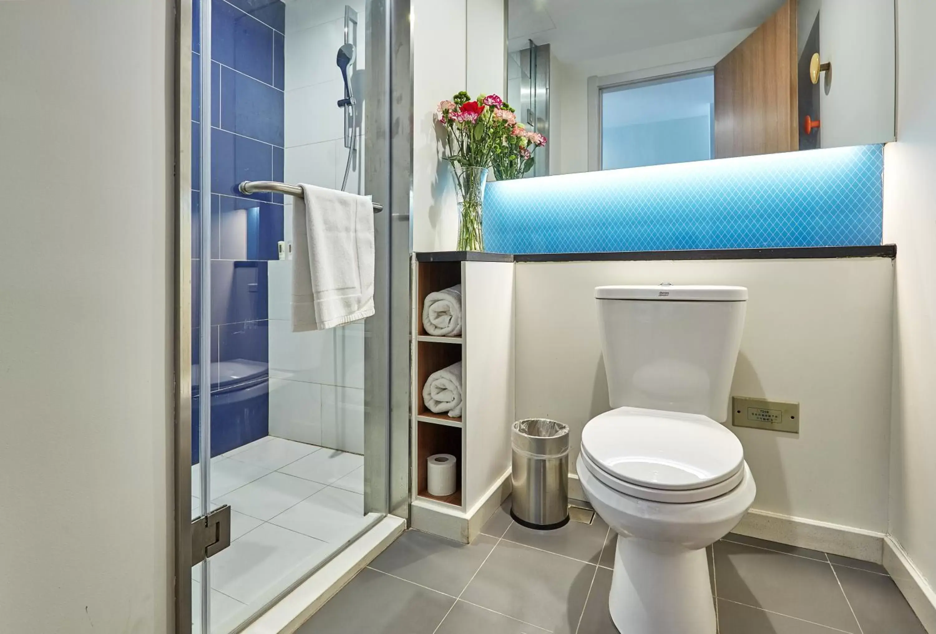 Standard Twin Room with Extra Floor Space in Holiday Inn Express Nanjing Xuanwu Lake, an IHG Hotel Standard Twin Room with Extra Floor Space in Holiday Inn Express Nanjing Xuanwu Lake, an IHG Hotel