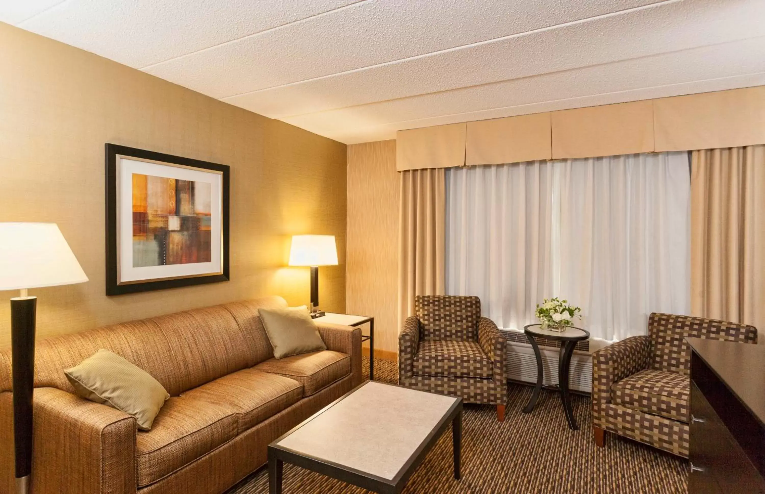 Deluxe Room in The Inn on Lake Superior Deluxe Room in The Inn on Lake Superior