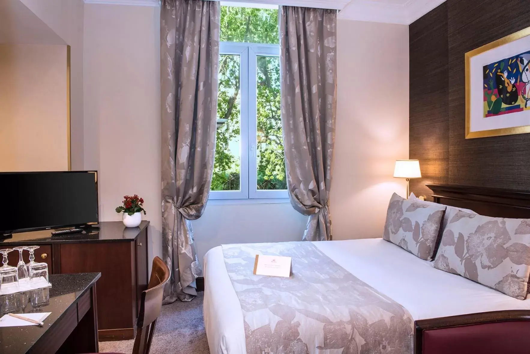 Privilege Double Room in Hôtel West End Promenade Privilege Double Room in Hôtel West End Promenade