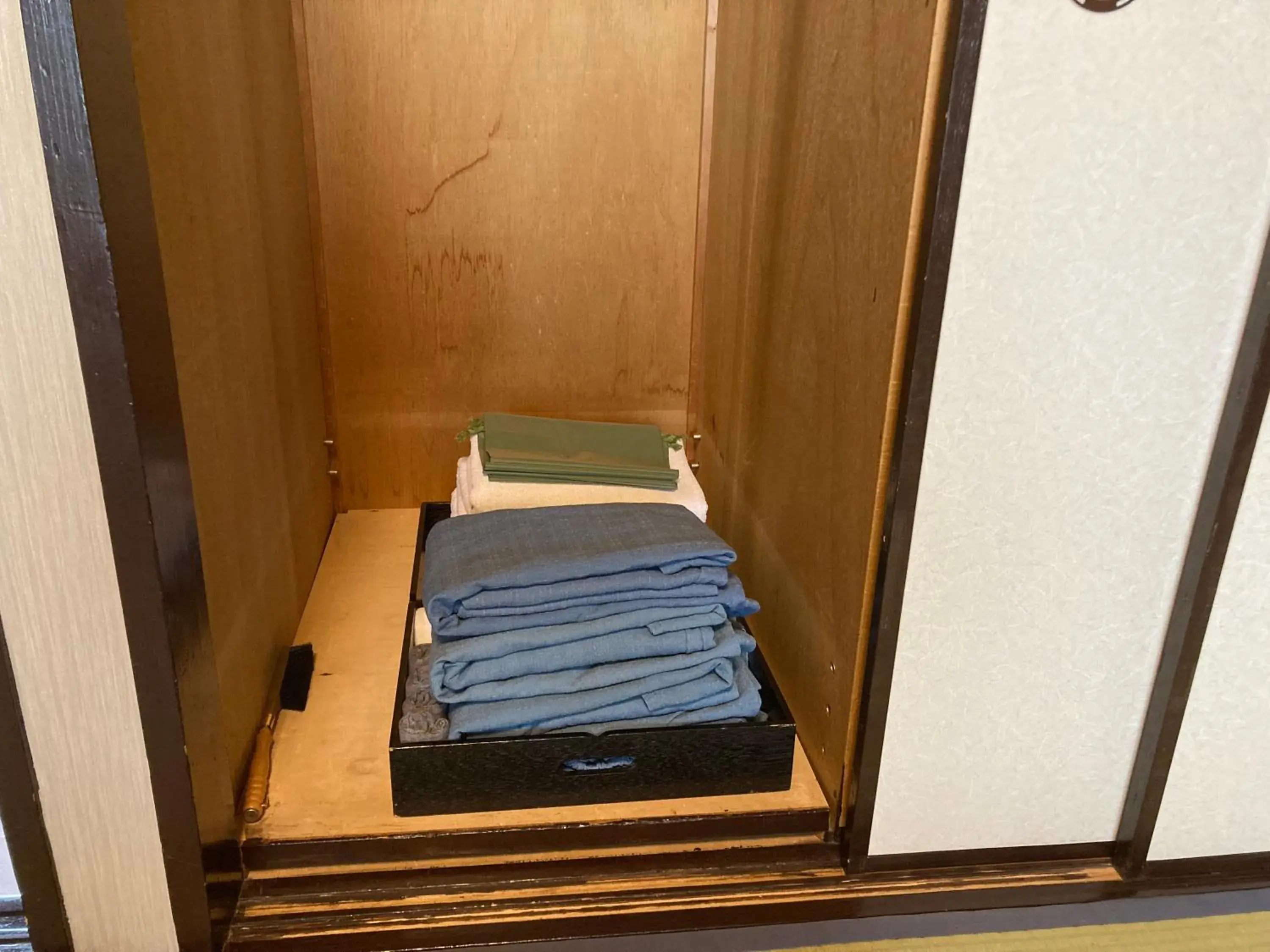 Japanese-Style Twin Room - Smoking in Route Inn Grantia Fukuoka Miyawaka - Wakita Onsen Japanese-Style Twin Room - Smoking in Route Inn Grantia Fukuoka Miyawaka - Wakita Onsen