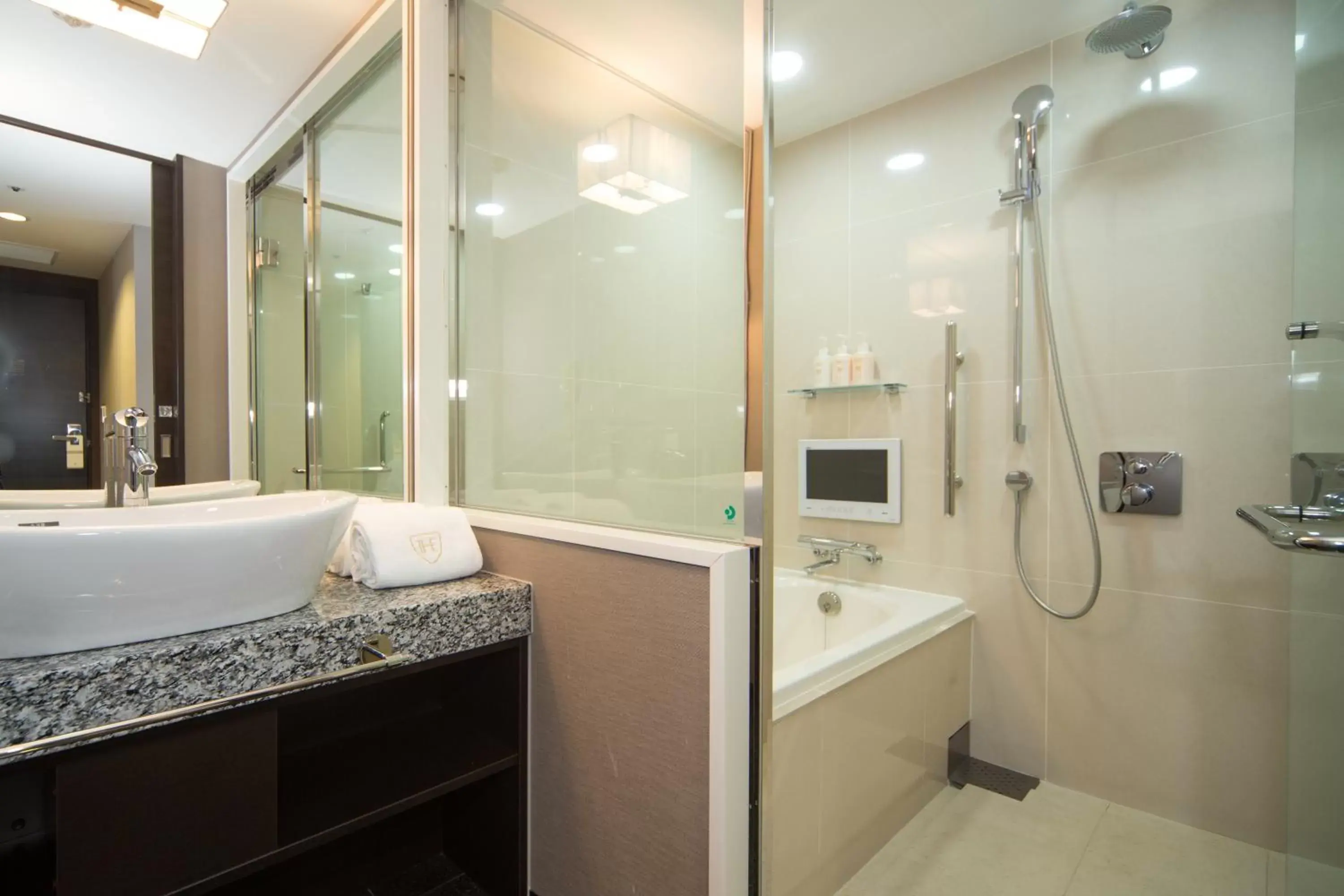 Twin Suite Room Room Only - Non-Smoking in The Royal Park Canvas Nagoya Twin Suite Room Room Only - Non-Smoking in The Royal Park Canvas Nagoya