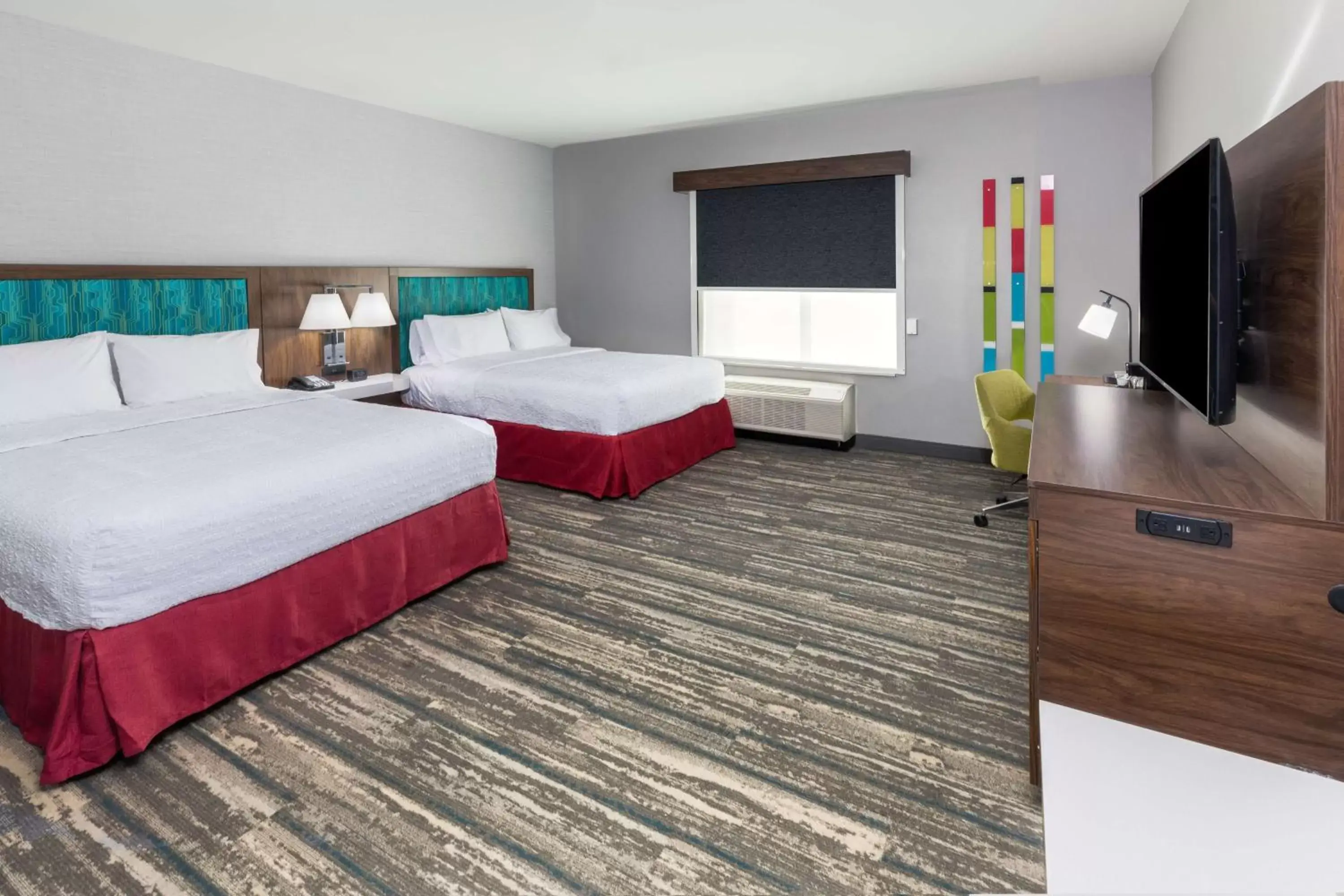 Queen Room with Two Queen Beds and Bath Tub - Mobility Access in Hampton Inn & Suites Canyon, Tx Queen Room with Two Queen Beds and Bath Tub - Mobility Access in Hampton Inn & Suites Canyon, Tx