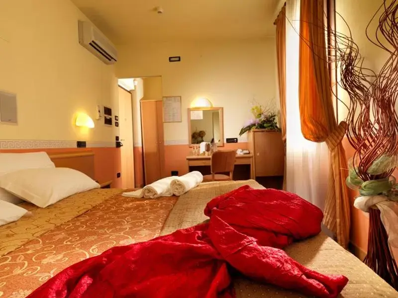 Double Room in Hotel & Residence Roma Double Room in Hotel & Residence Roma